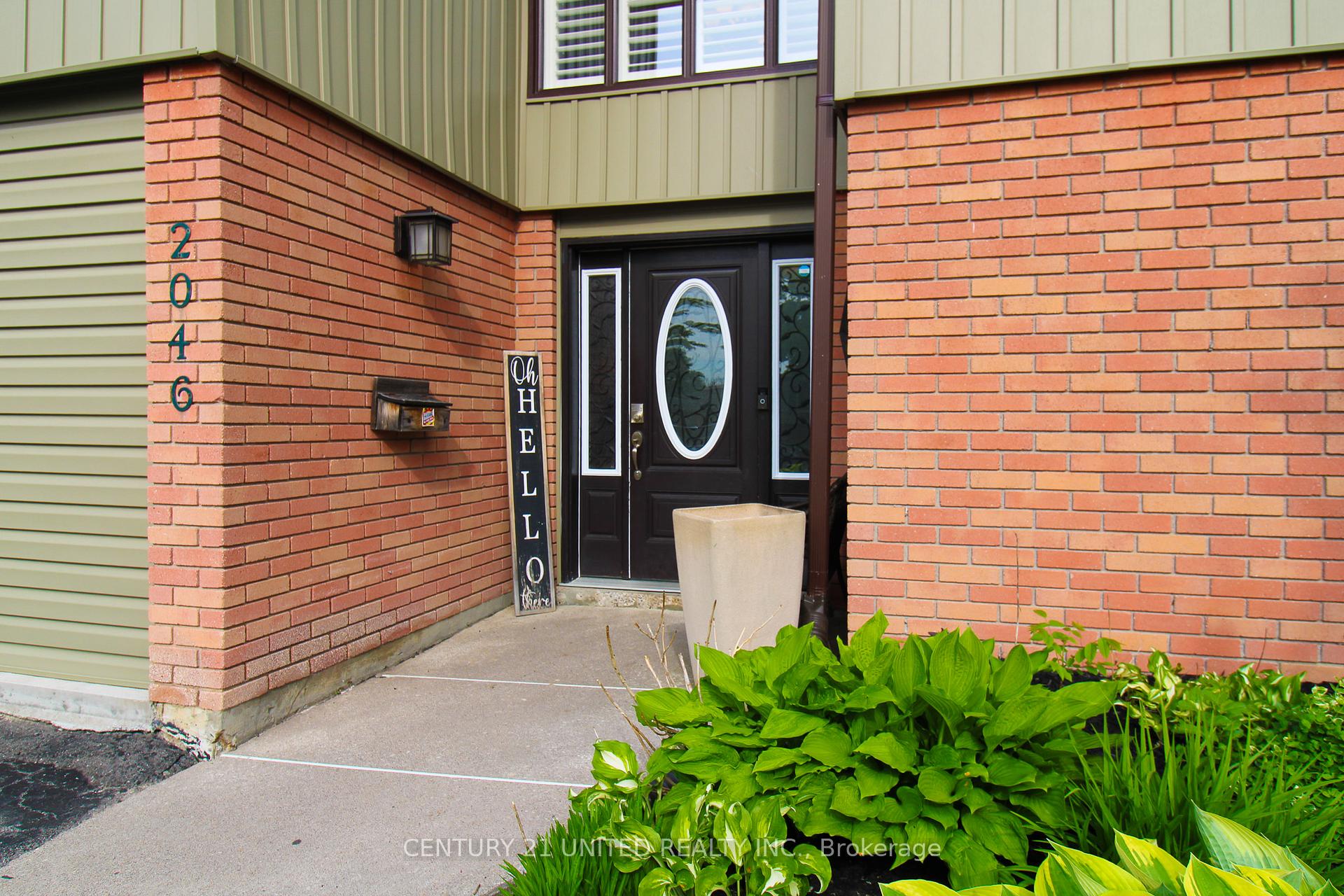 Photo 3 of 2046 Meadowview Road, Peterborough, Ashburnham Ward 4 — HOMEH