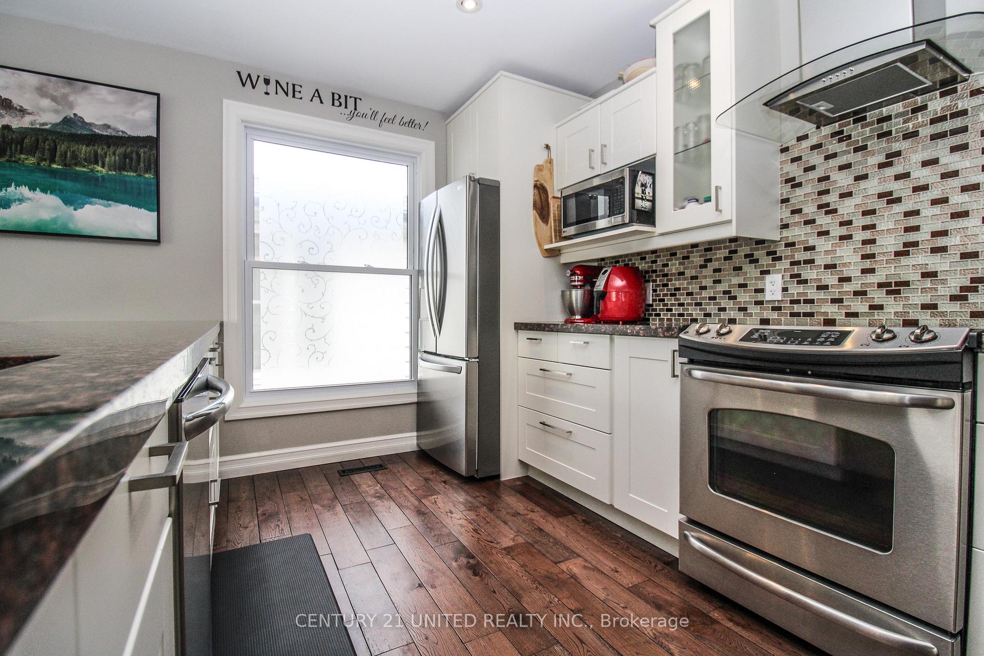 Photo 13 of 2046 Meadowview Road, Peterborough, Ashburnham Ward 4 — HOMEH