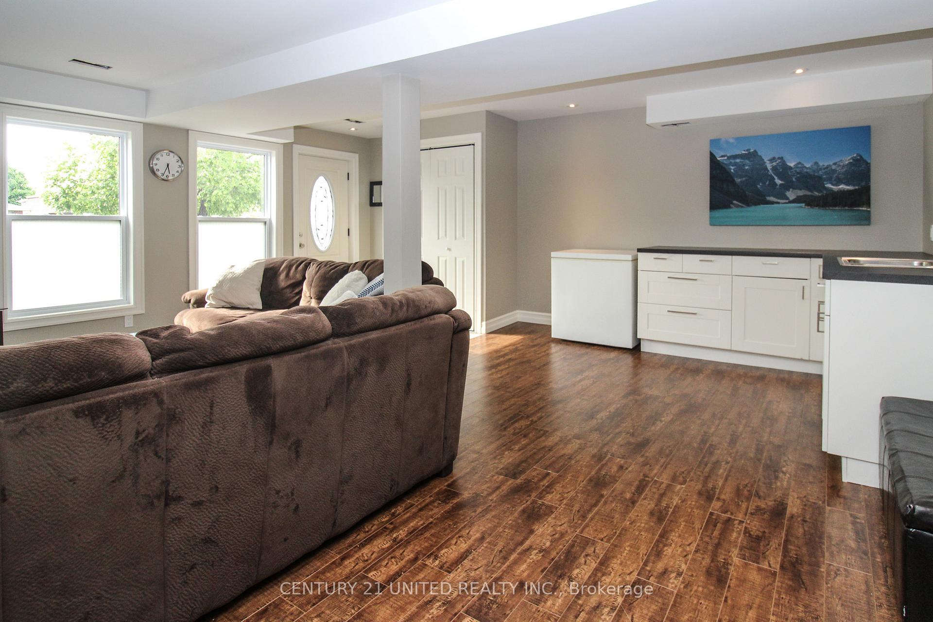 Photo 26 of 2046 Meadowview Road, Peterborough, Ashburnham Ward 4 — HOMEH