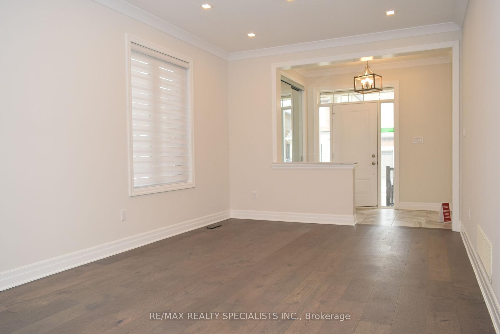 Photo 9 of 588 Juneberry Court, Milton, Cobban — HOMEH