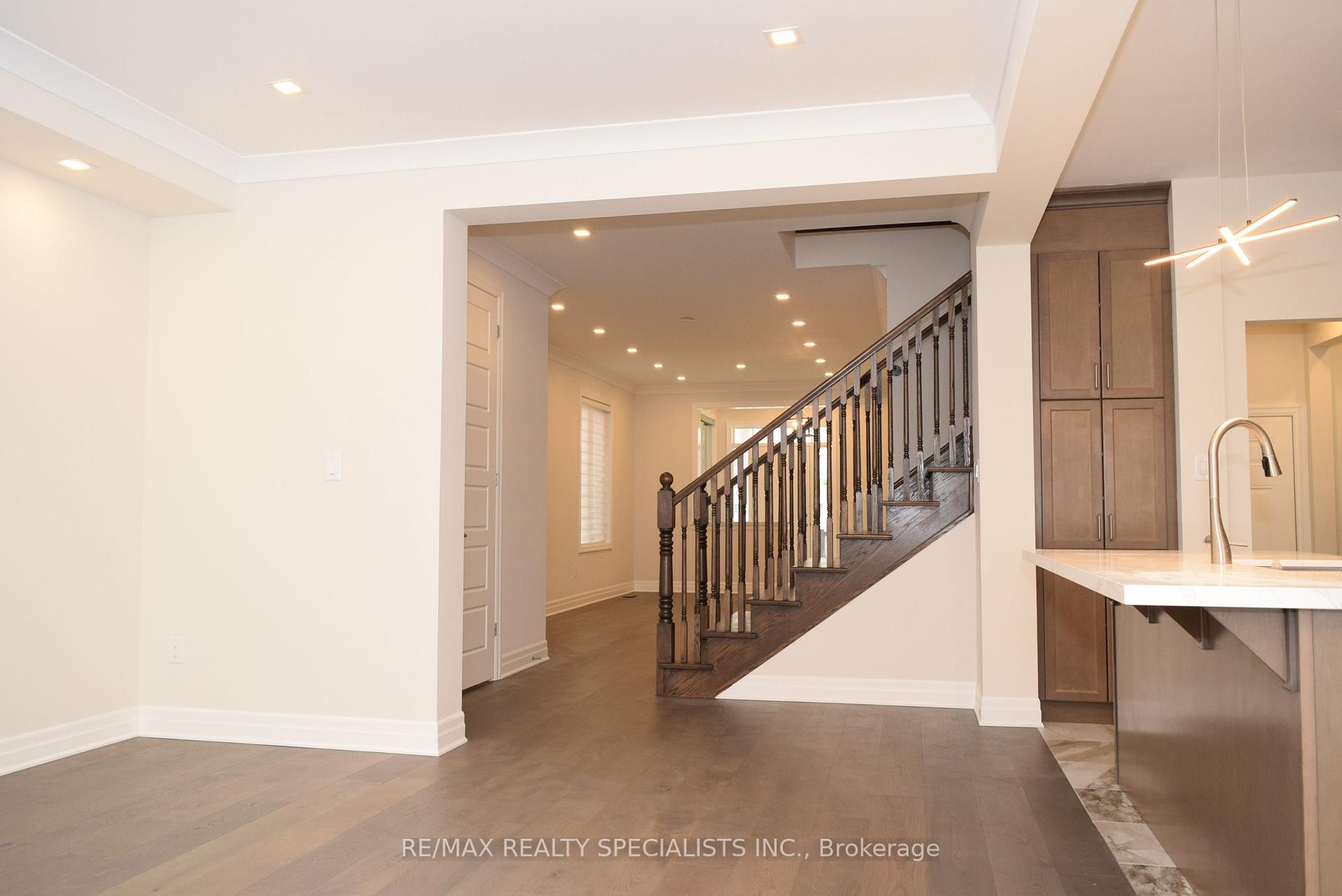 Photo 15 of 588 Juneberry Court, Milton, Cobban — HOMEH