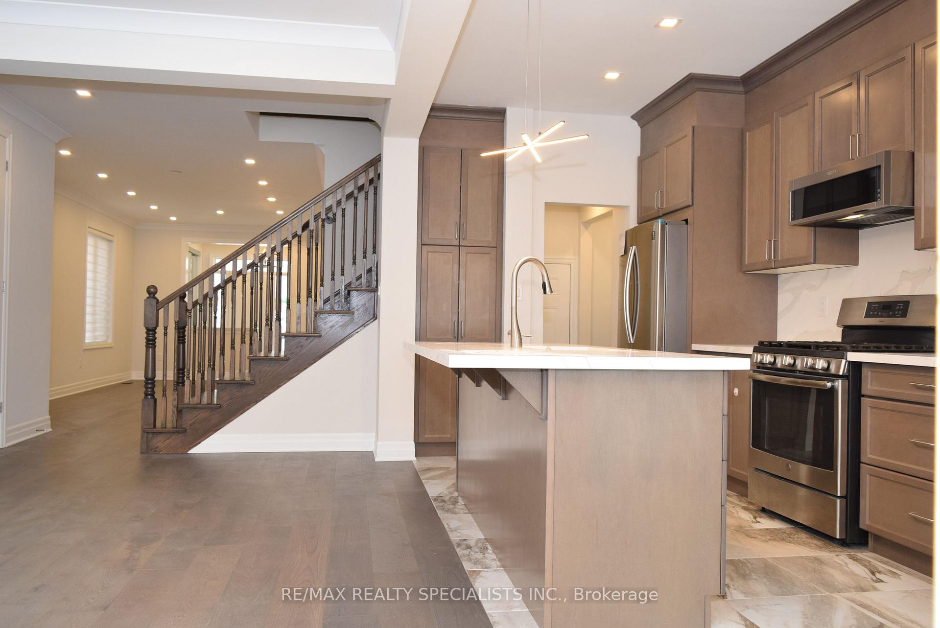 Photo 16 of 588 Juneberry Court, Milton, Cobban — HOMEH