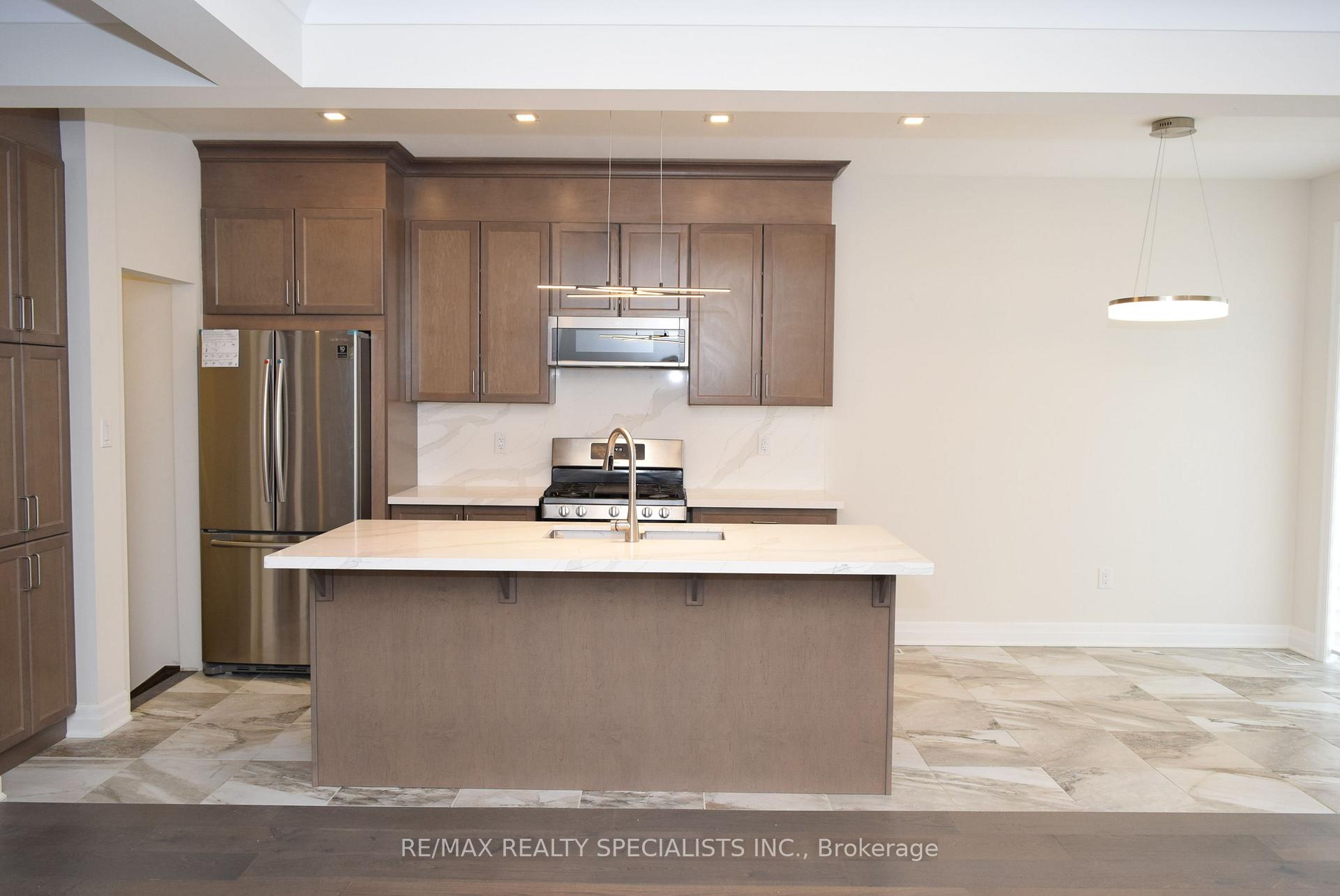 Photo 17 of 588 Juneberry Court, Milton, Cobban — HOMEH