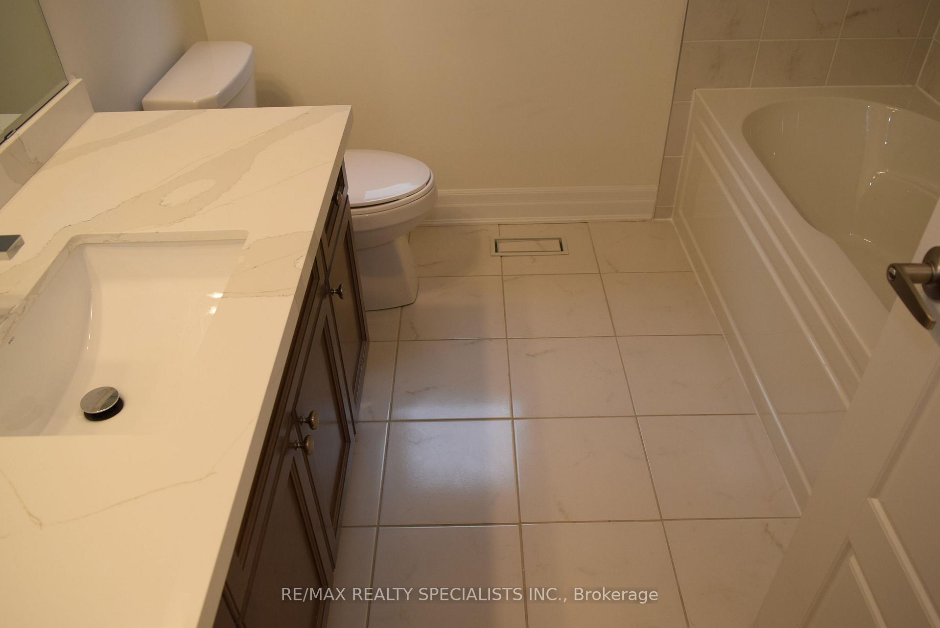Photo 39 of 588 Juneberry Court, Milton, Cobban — HOMEH