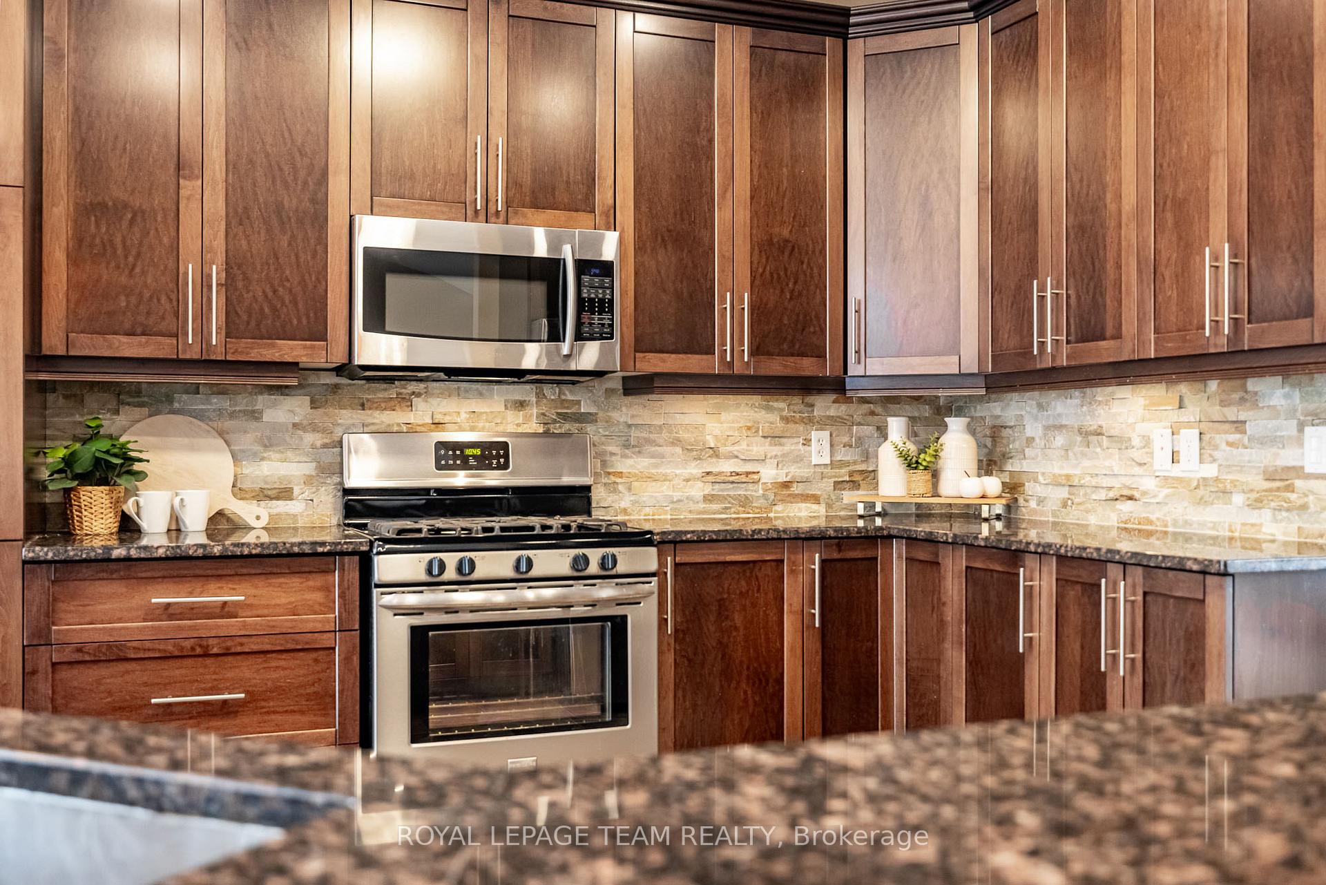 Photo 10 of 205 Justin Drive, Beckwith, Beckwith Twp — HOMEH