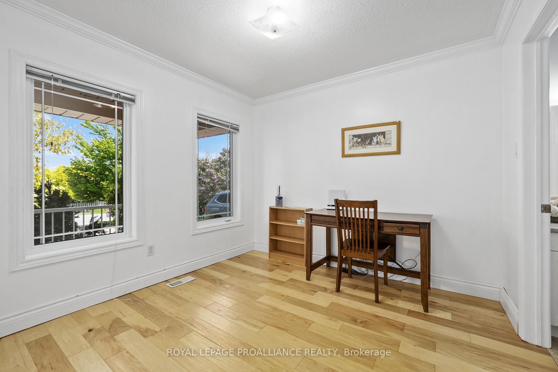 Photo 10 of 3 Sanderson Court, Peterborough, Northcrest Ward 5 — HOMEH