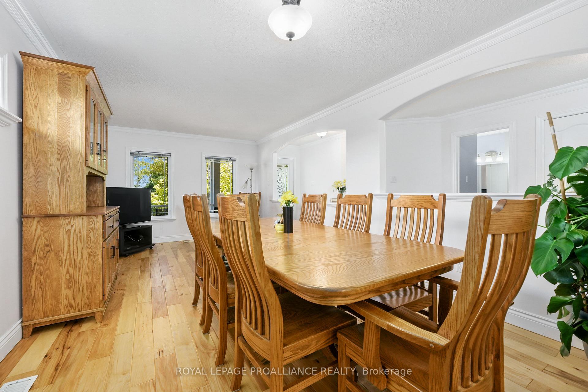 Photo 15 of 3 Sanderson Court, Peterborough, Northcrest Ward 5 — HOMEH