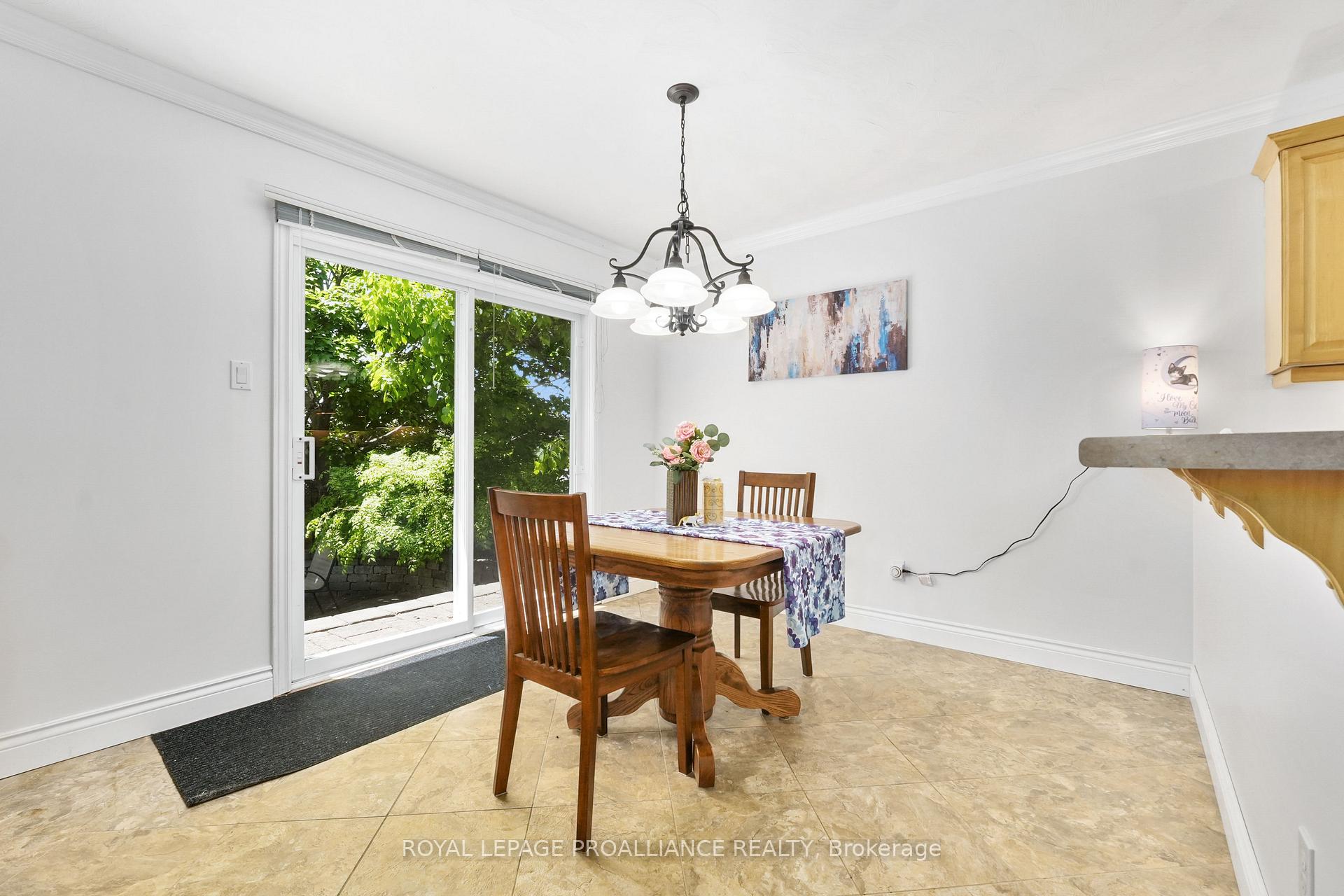 Photo 21 of 3 Sanderson Court, Peterborough, Northcrest Ward 5 — HOMEH