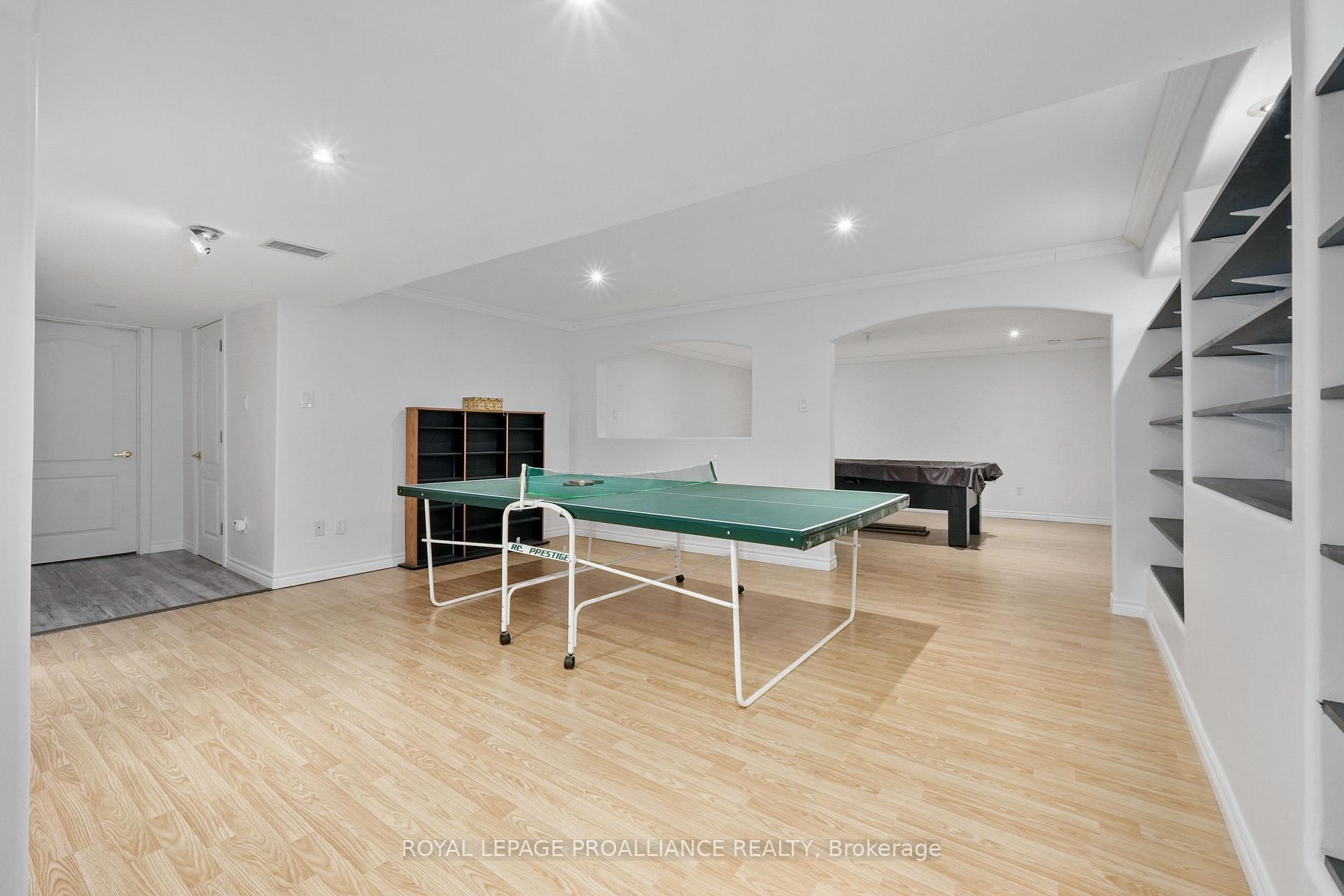 Photo 34 of 3 Sanderson Court, Peterborough, Northcrest Ward 5 — HOMEH