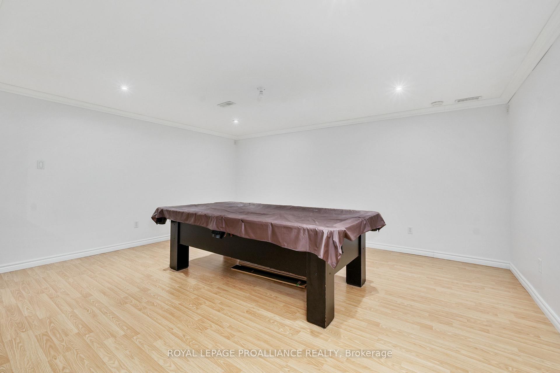 Photo 36 of 3 Sanderson Court, Peterborough, Northcrest Ward 5 — HOMEH