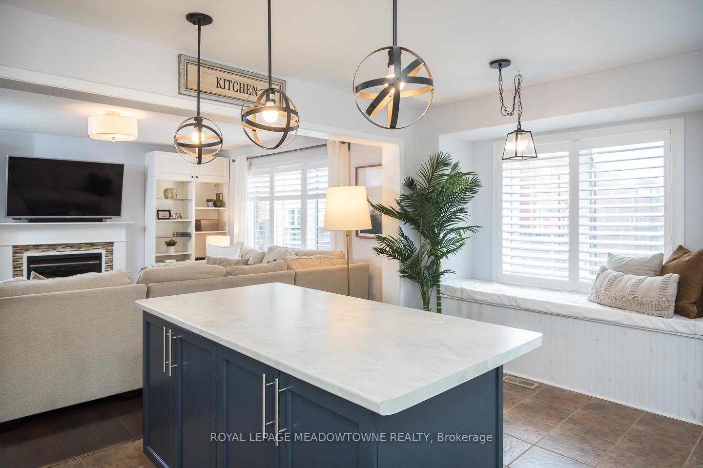 Photo 14 of 988 Clark Boulevard, Milton, Coates — HOMEH