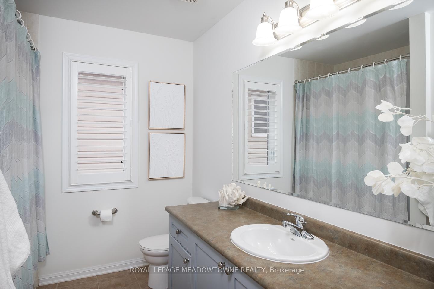 Photo 32 of 988 Clark Boulevard, Milton, Coates — HOMEH