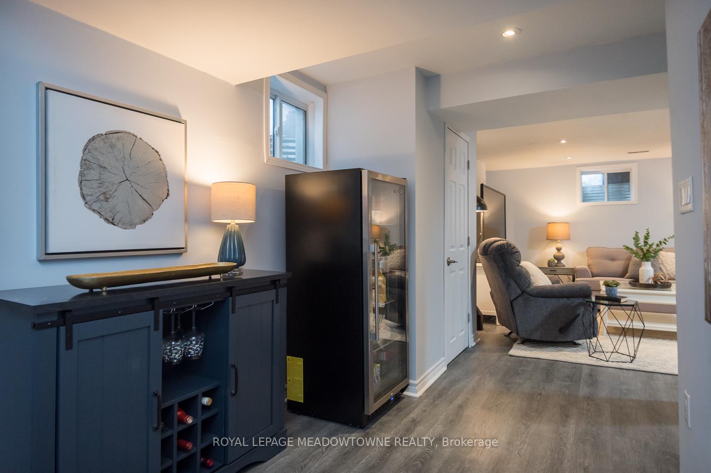 Photo 34 of 988 Clark Boulevard, Milton, Coates — HOMEH
