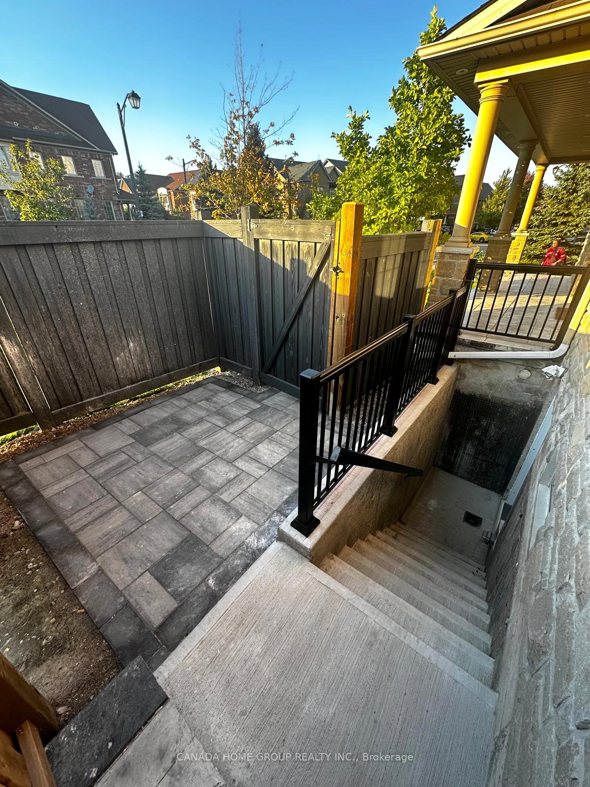 Photo 3 of 280 Wrigglesworth Crescent N, Milton, Scott — HOMEH