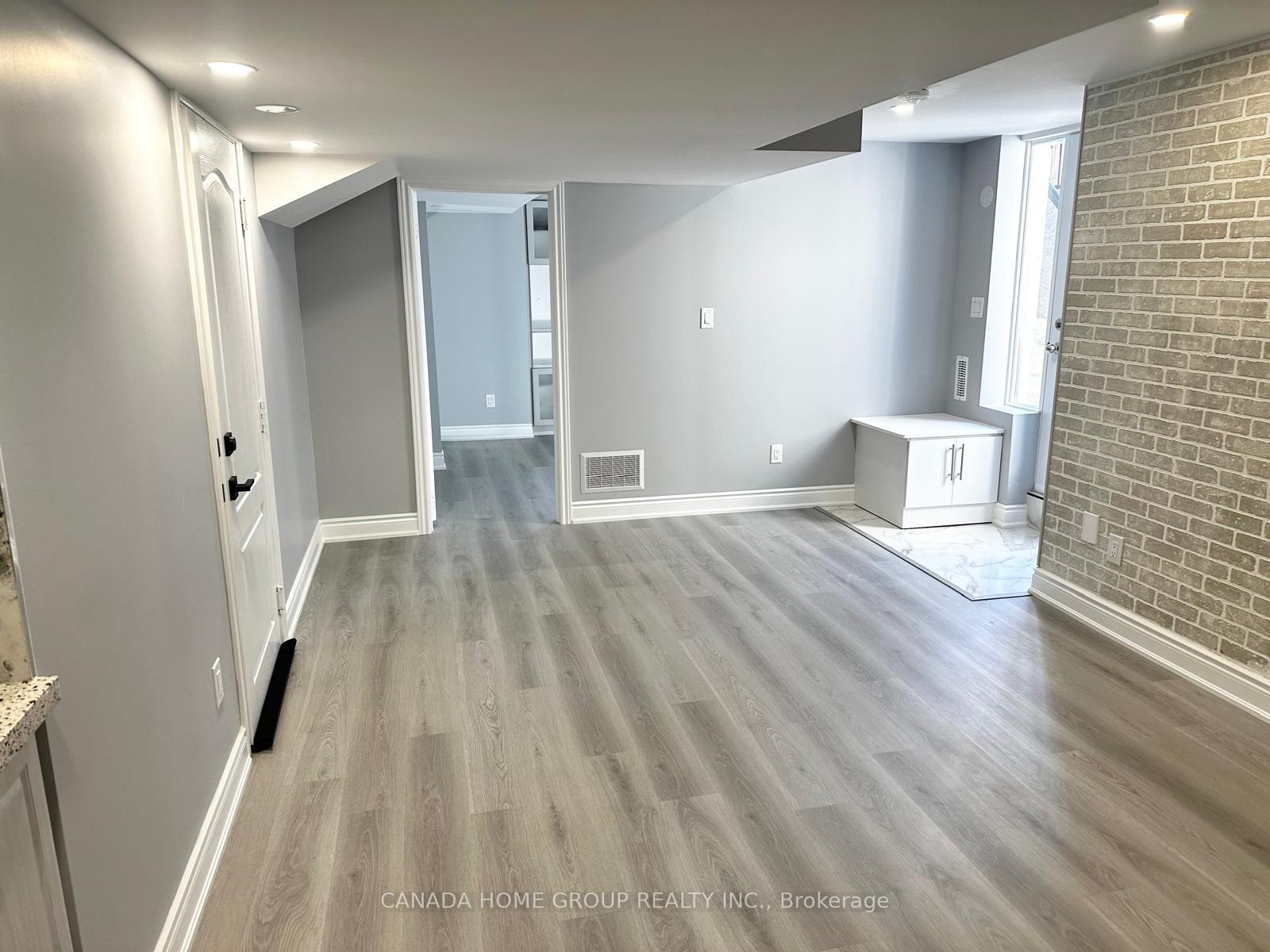 Photo 12 of 280 Wrigglesworth Crescent N, Milton, Scott — HOMEH