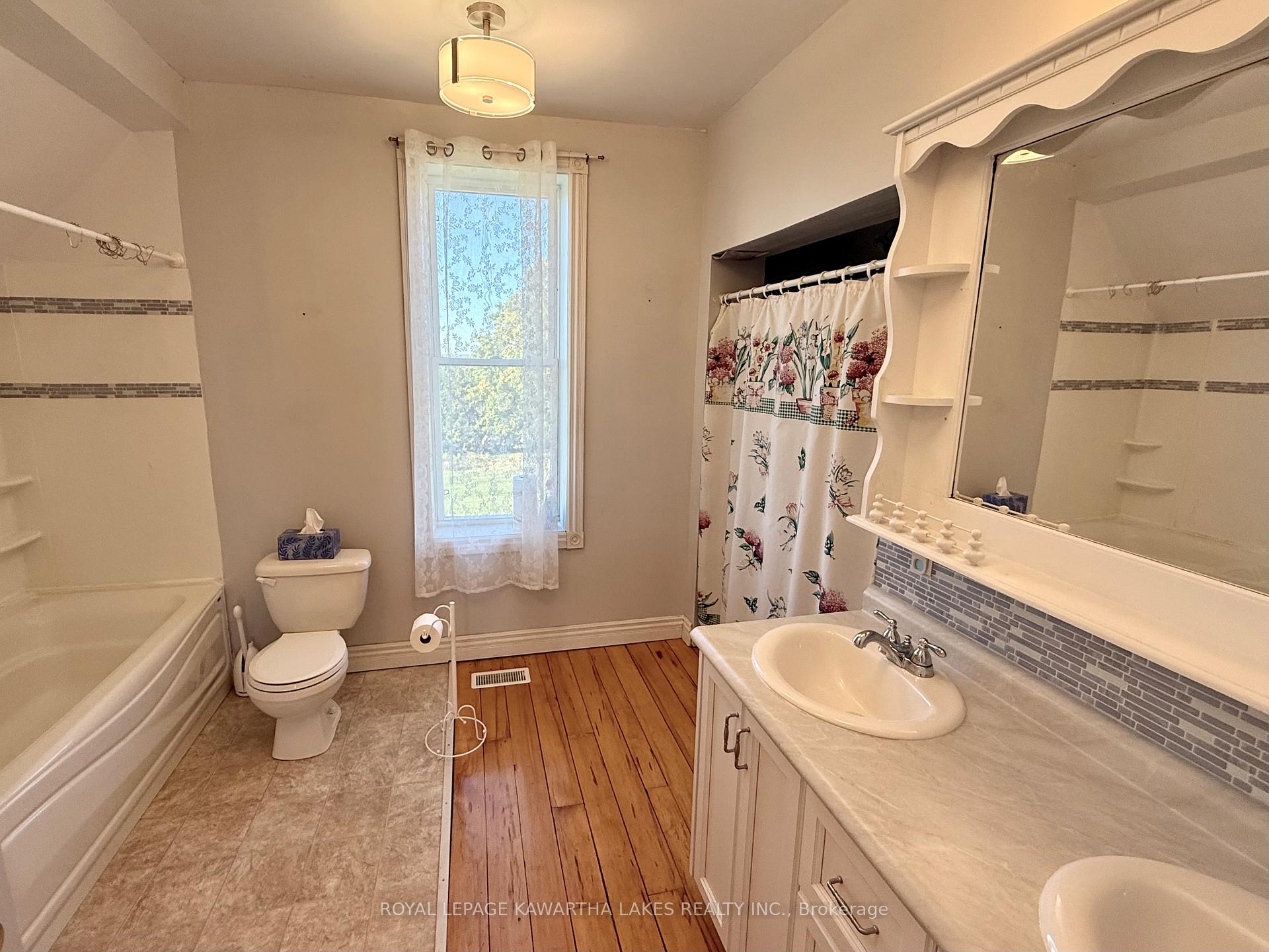 Photo 19 of 21275 Sideroad 17 Side Road, Brock, Rural Brock — HOMEH