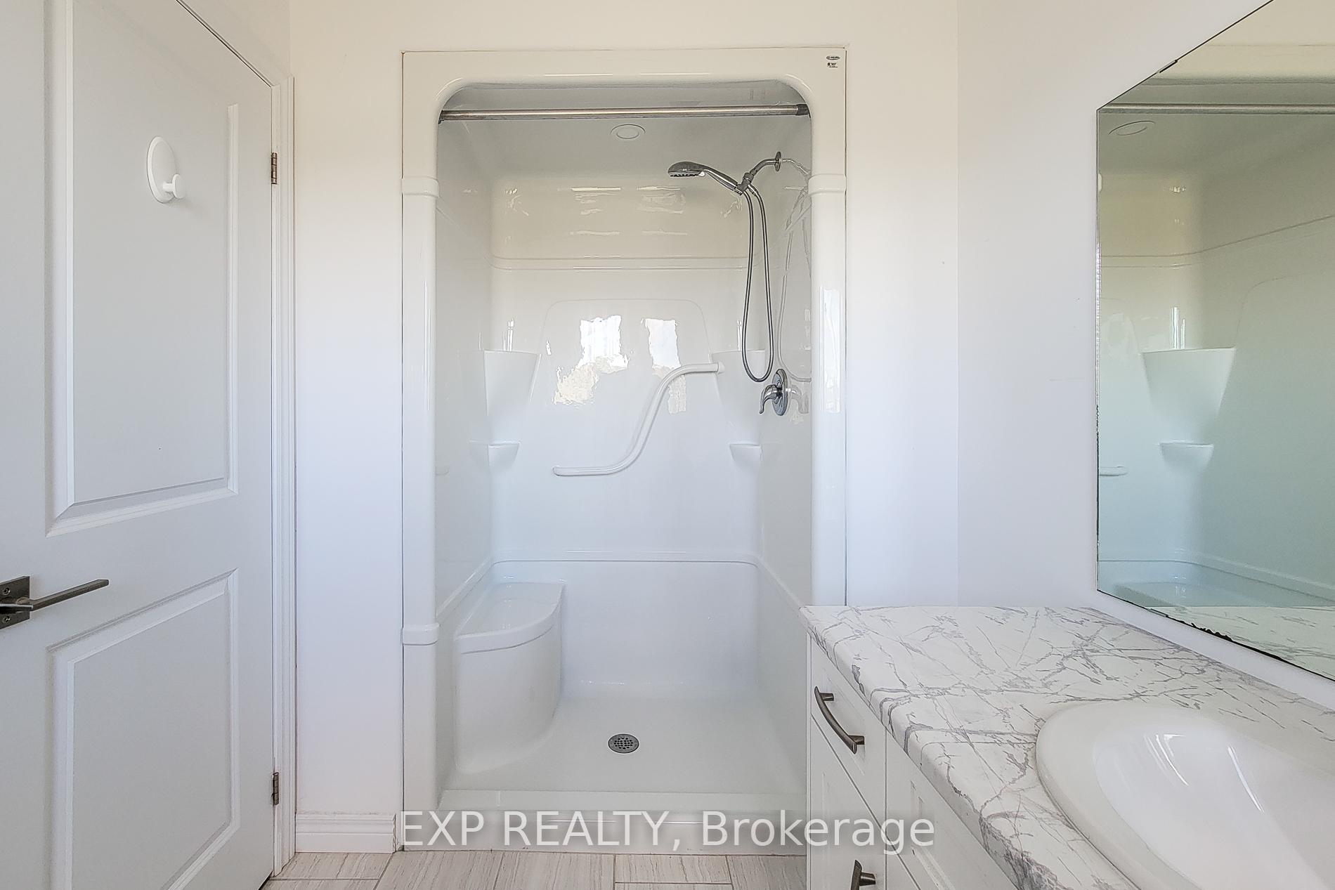 Photo 31 of Unit 7, 29 Schuyler Street, Brant, Paris — HOMEH