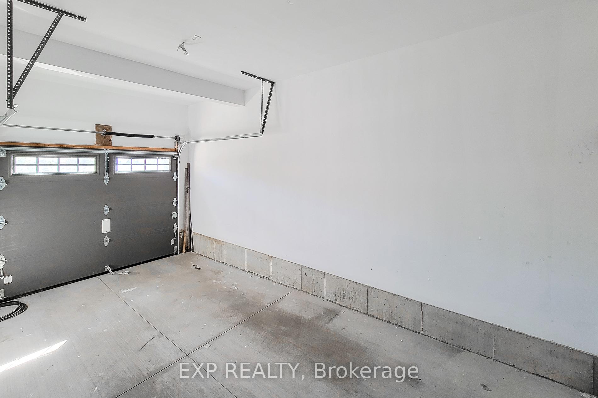 Photo 44 of Unit 7, 29 Schuyler Street, Brant, Paris — HOMEH