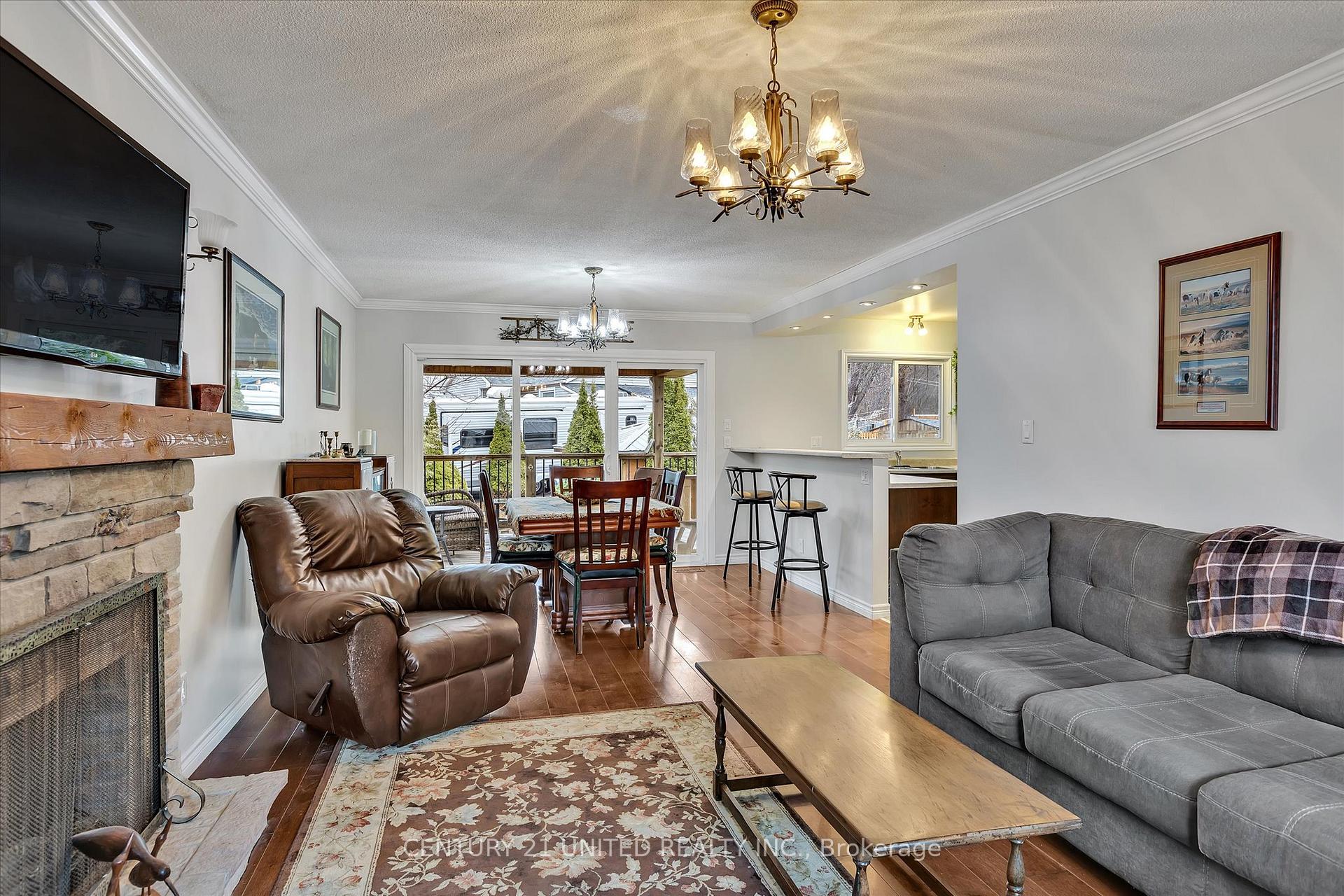 Photo 17 of 686 Corrigan Crescent, Peterborough, Ashburnham Ward 4 — HOMEH