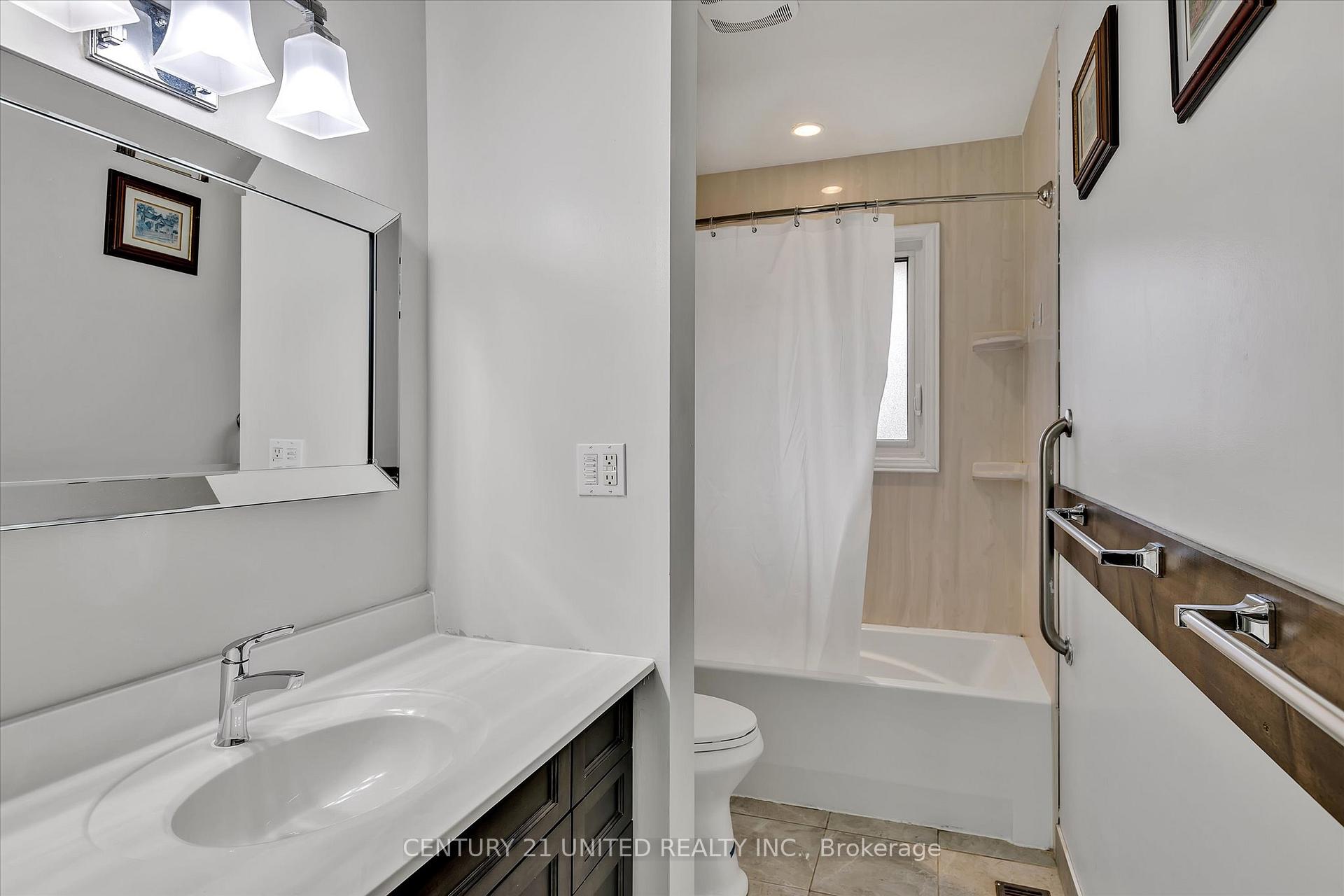 Photo 21 of 686 Corrigan Crescent, Peterborough, Ashburnham Ward 4 — HOMEH