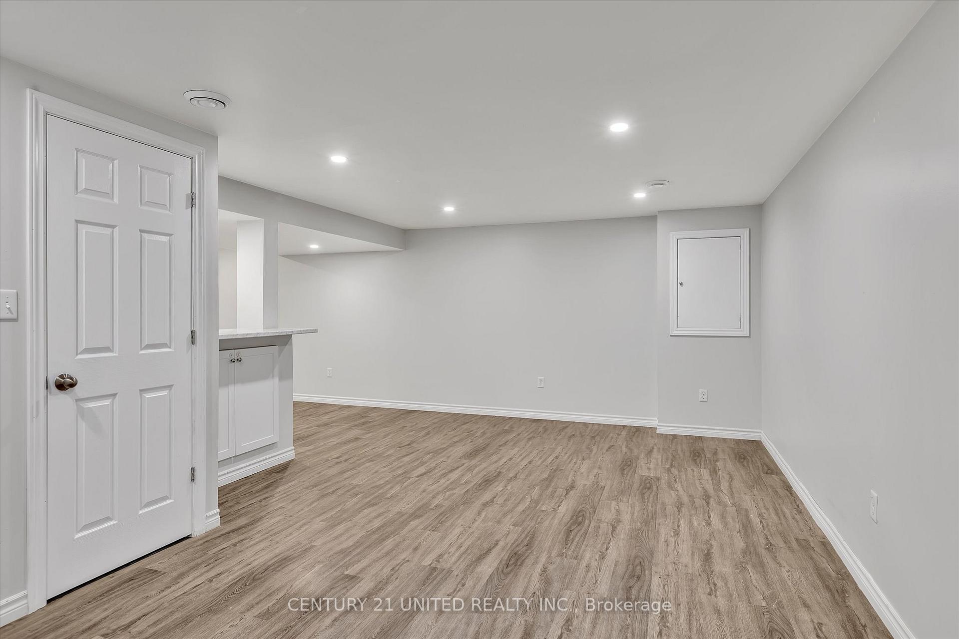Photo 29 of 686 Corrigan Crescent, Peterborough, Ashburnham Ward 4 — HOMEH