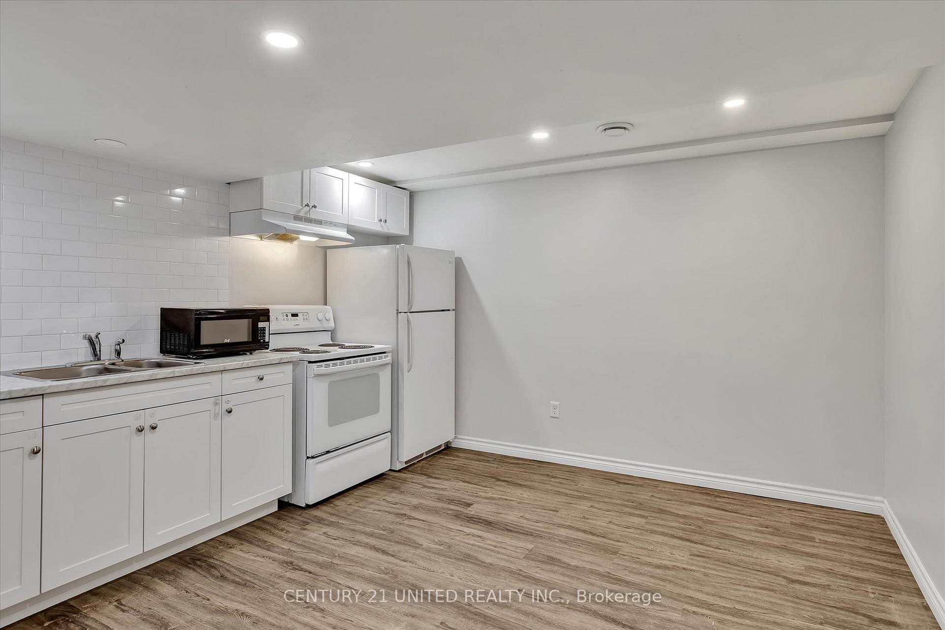 Photo 30 of 686 Corrigan Crescent, Peterborough, Ashburnham Ward 4 — HOMEH