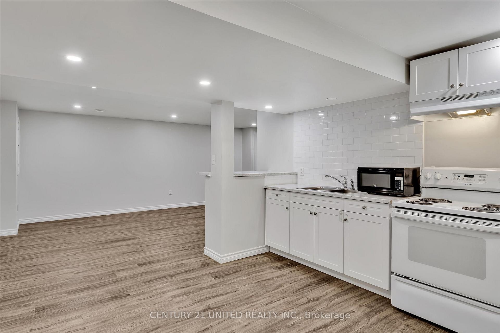 Photo 32 of 686 Corrigan Crescent, Peterborough, Ashburnham Ward 4 — HOMEH