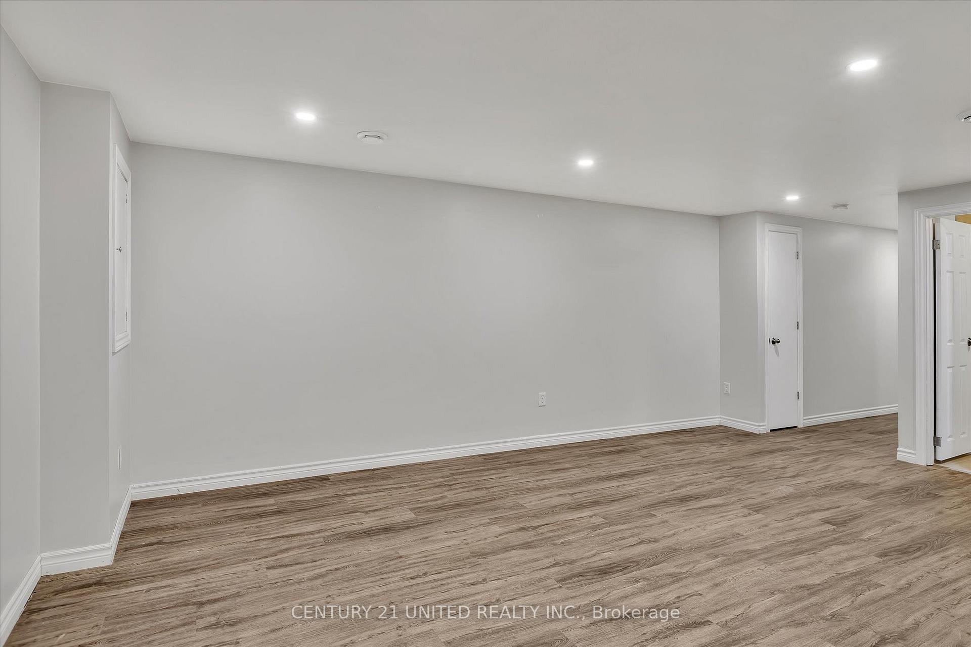 Photo 33 of 686 Corrigan Crescent, Peterborough, Ashburnham Ward 4 — HOMEH