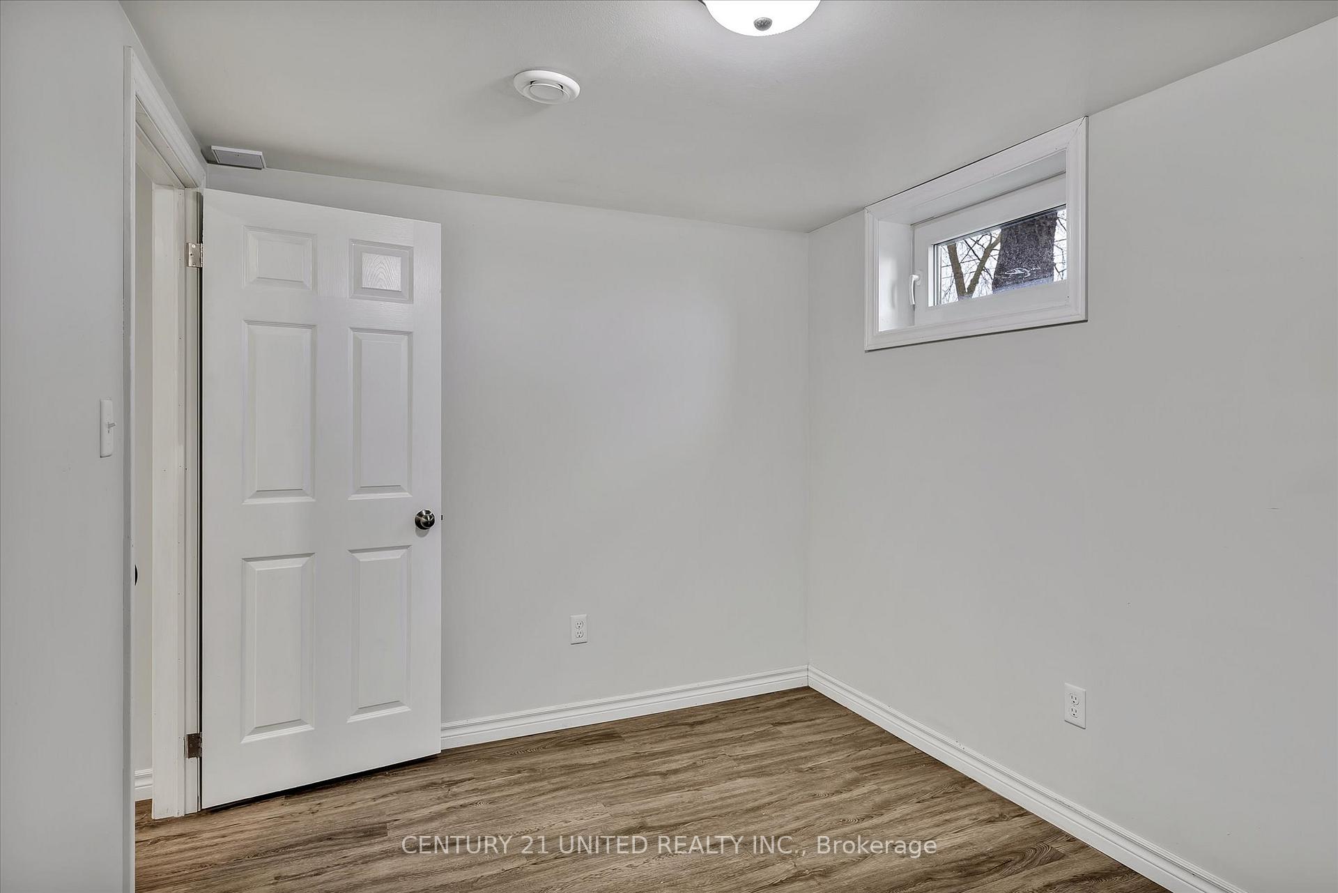 Photo 38 of 686 Corrigan Crescent, Peterborough, Ashburnham Ward 4 — HOMEH