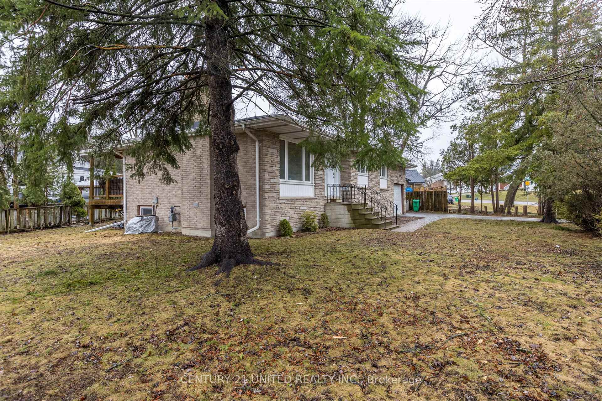 Photo 41 of 686 Corrigan Crescent, Peterborough, Ashburnham Ward 4 — HOMEH