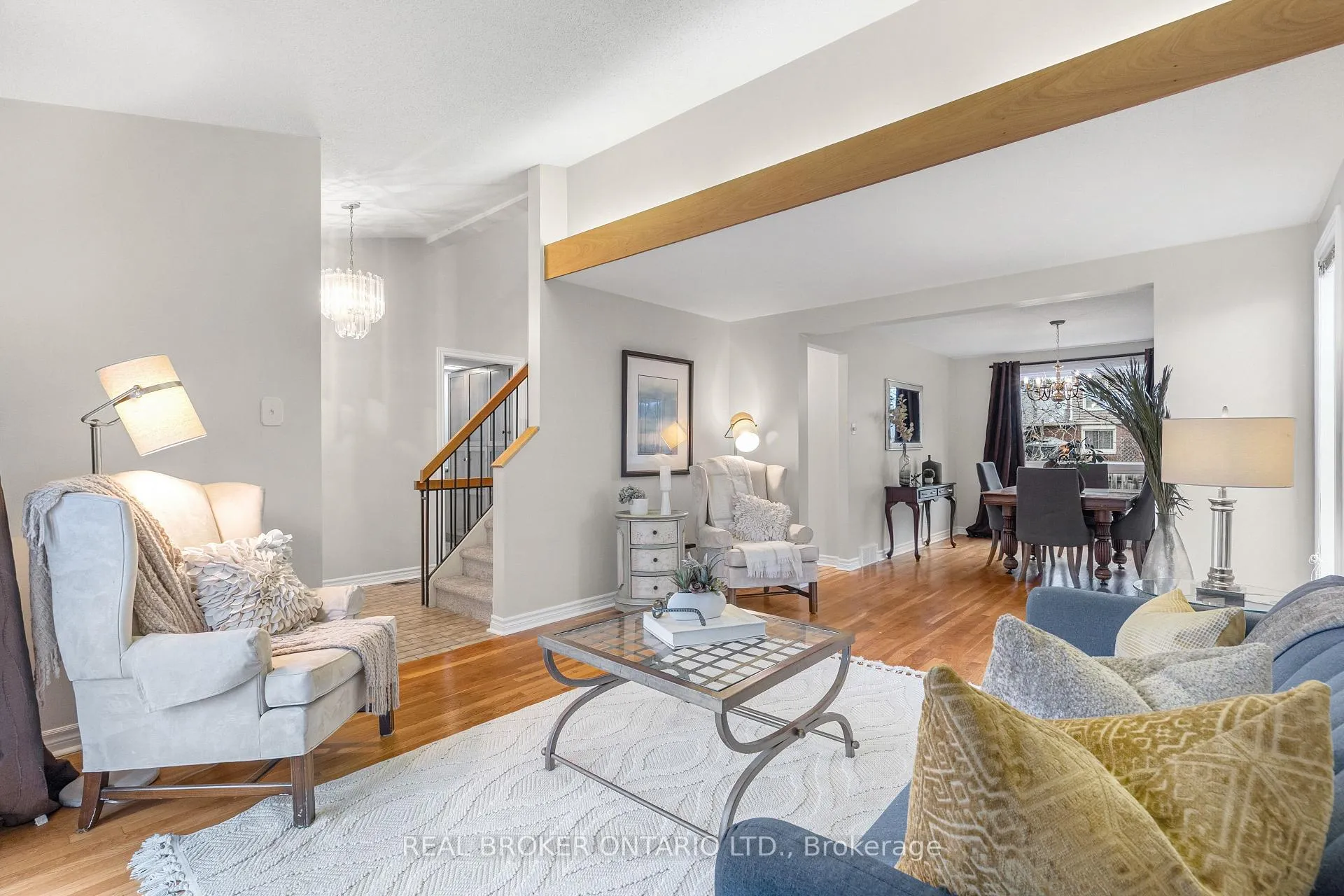 Photo 13 of 11 Melville Drive, Ottawa, Barrhaven - Pheasant Run — HOMEH