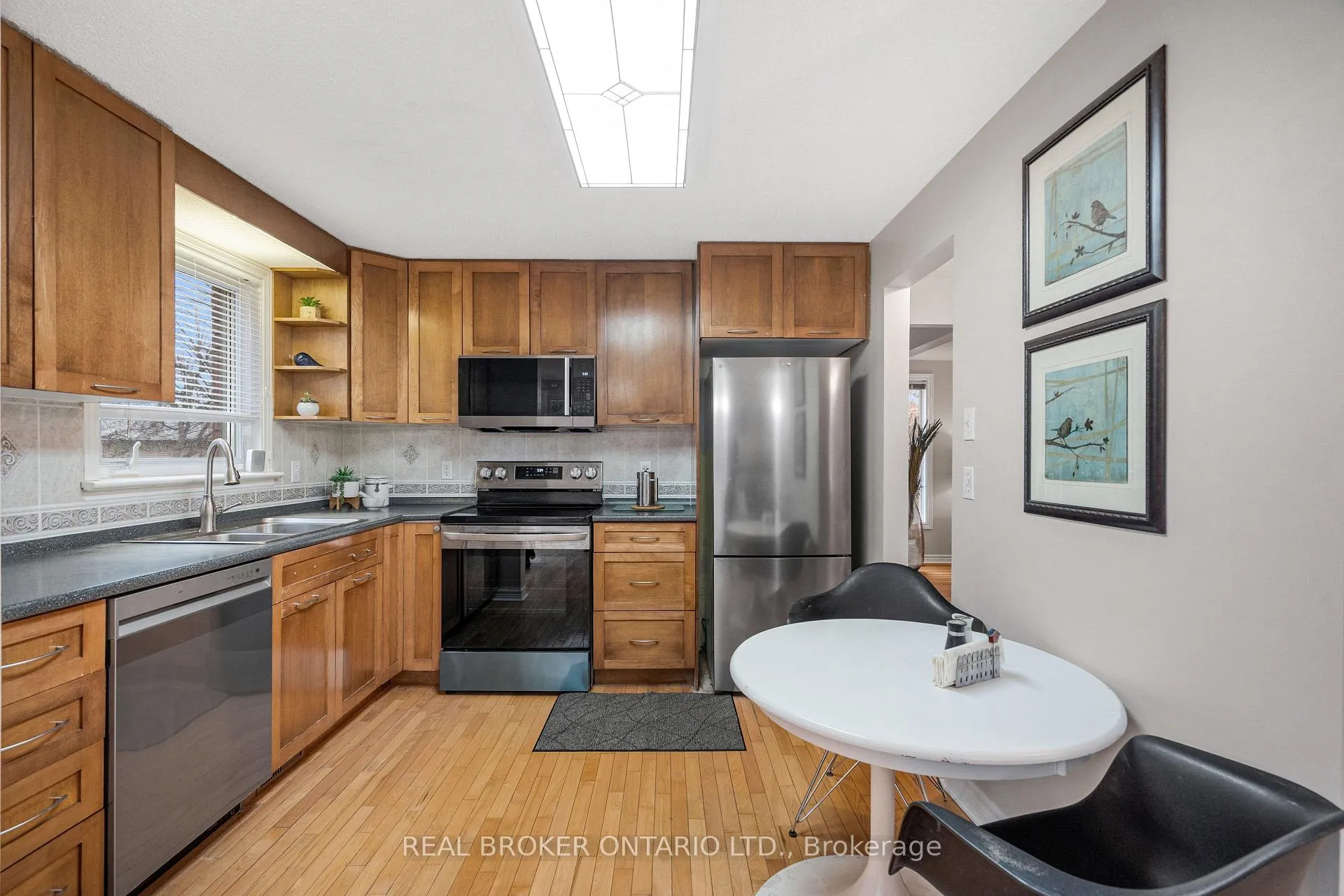 Photo 23 of 11 Melville Drive, Ottawa, Barrhaven - Pheasant Run — HOMEH