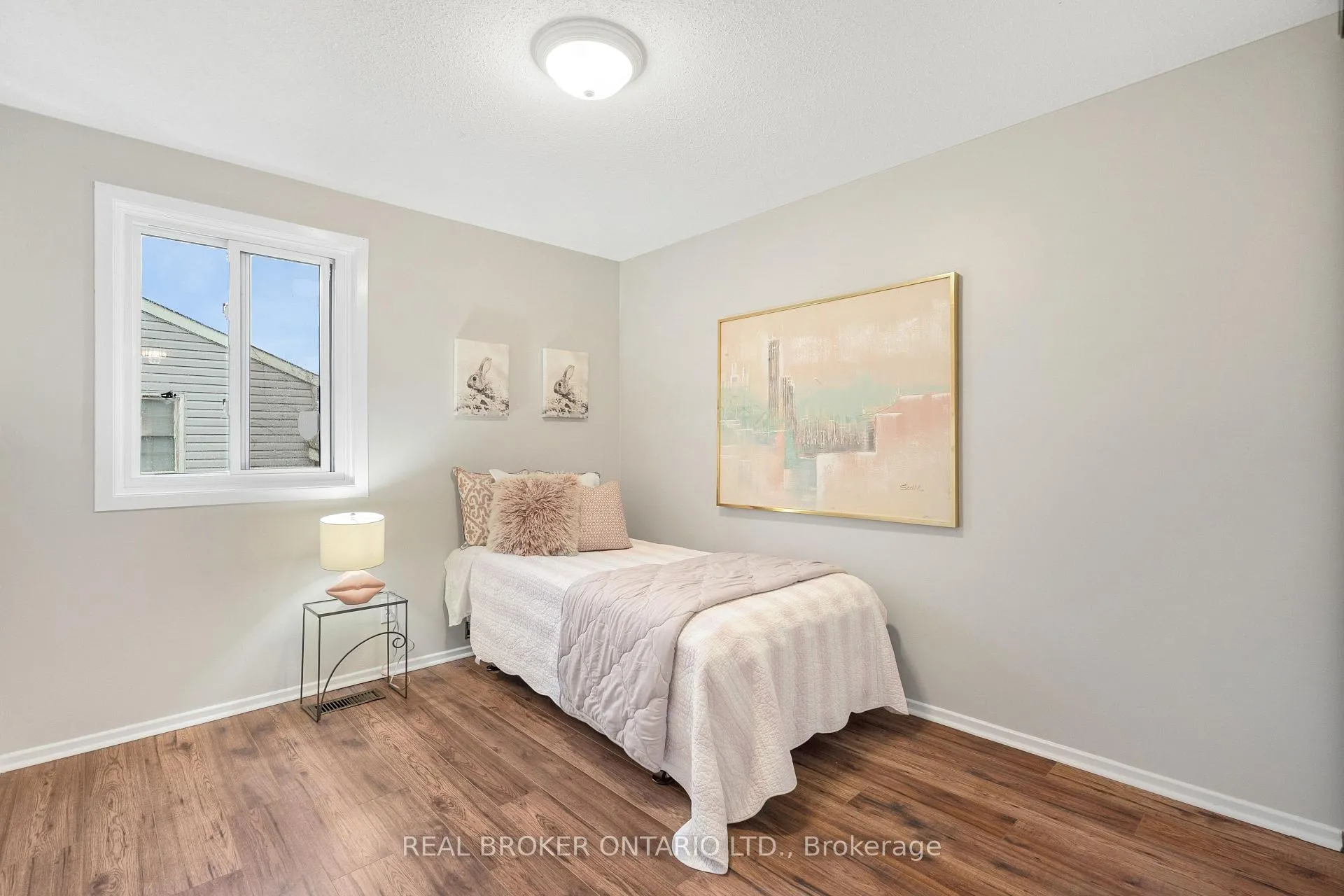 Photo 34 of 11 Melville Drive, Ottawa, Barrhaven - Pheasant Run — HOMEH
