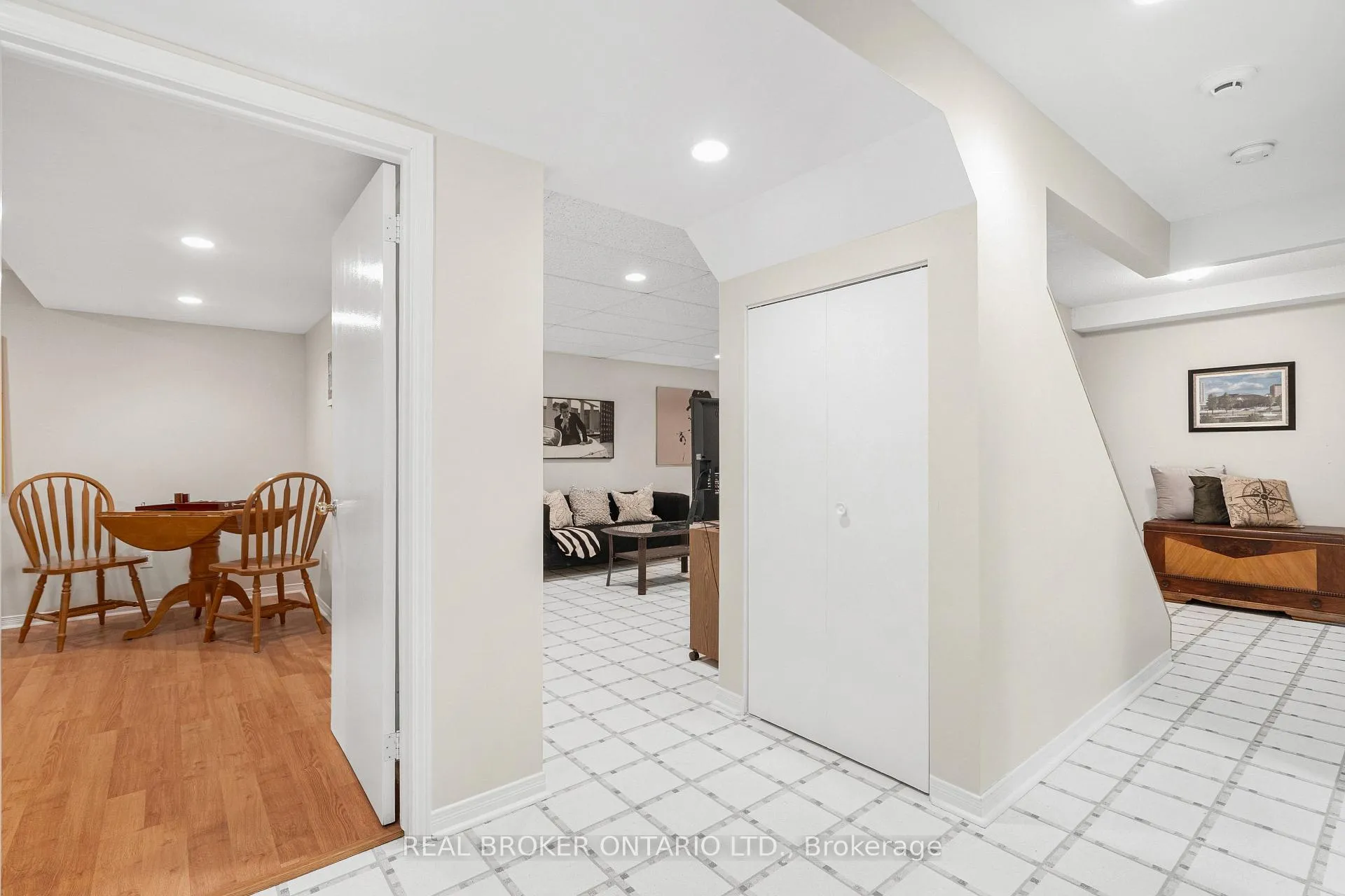 Photo 39 of 11 Melville Drive, Ottawa, Barrhaven - Pheasant Run — HOMEH