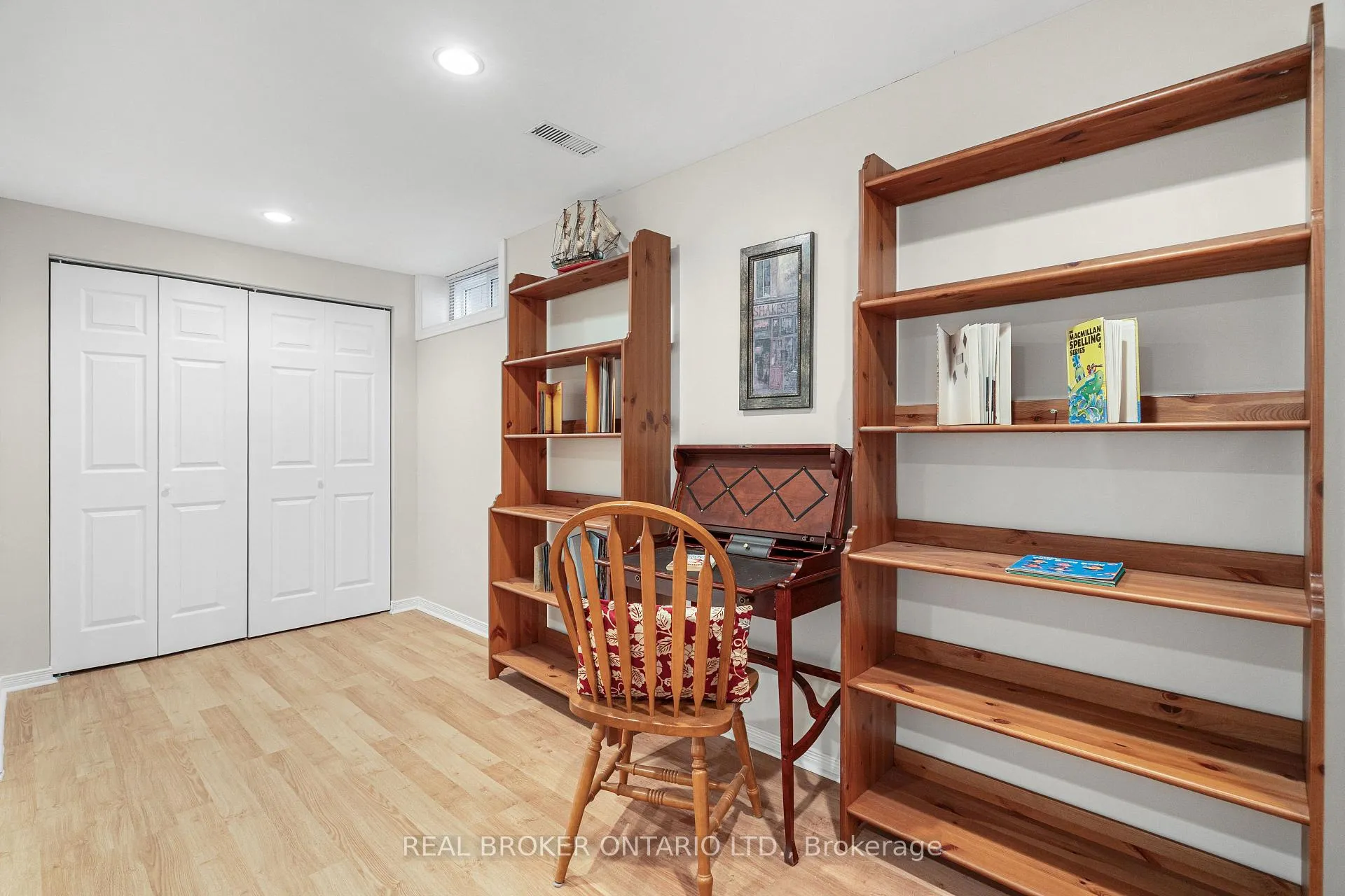 Photo 41 of 11 Melville Drive, Ottawa, Barrhaven - Pheasant Run — HOMEH