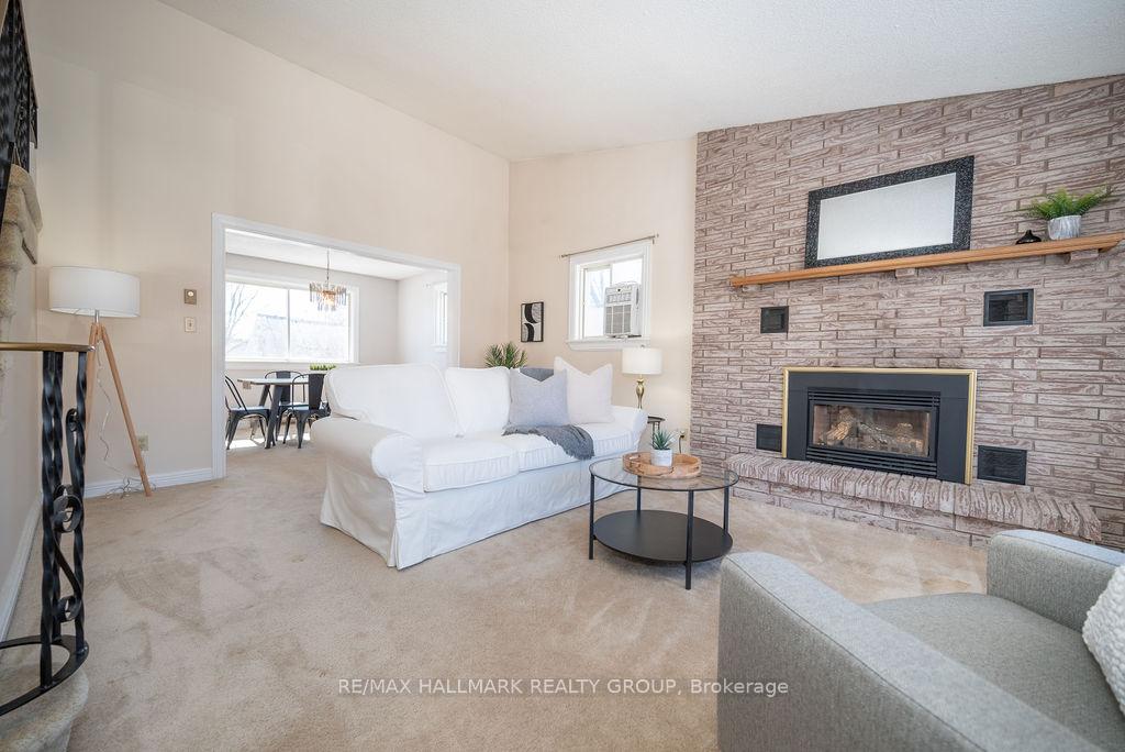 Photo 4 of 102 Ottawa Street, Arnprior — HOMEH