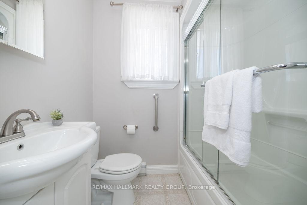 Photo 18 of 102 Ottawa Street, Arnprior — HOMEH