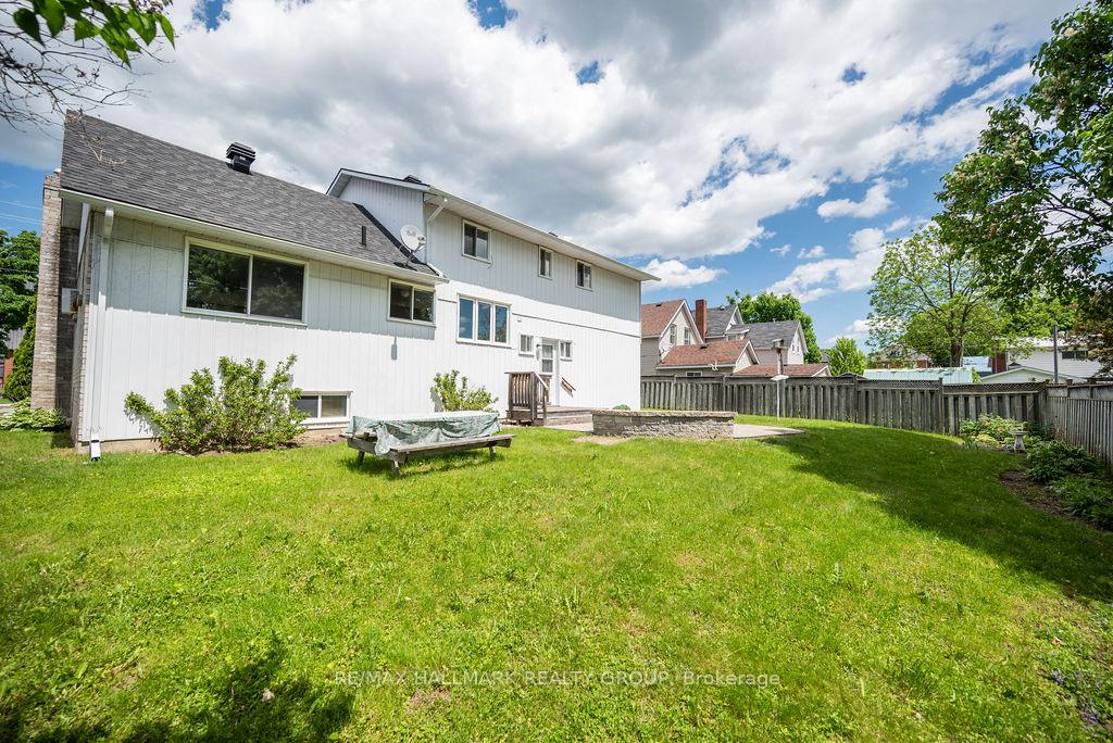 Photo 34 of 102 Ottawa Street, Arnprior — HOMEH