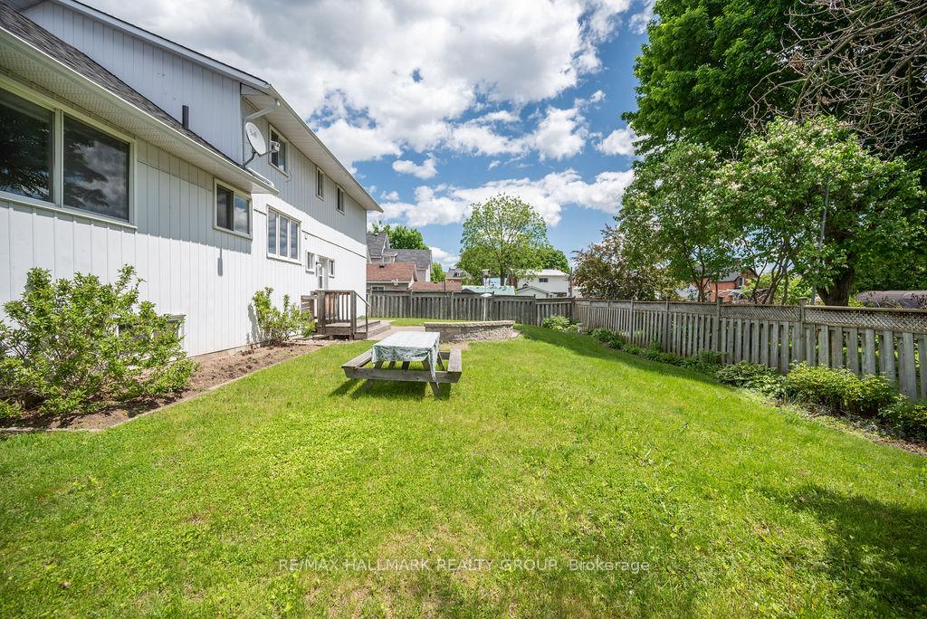 Photo 35 of 102 Ottawa Street, Arnprior — HOMEH