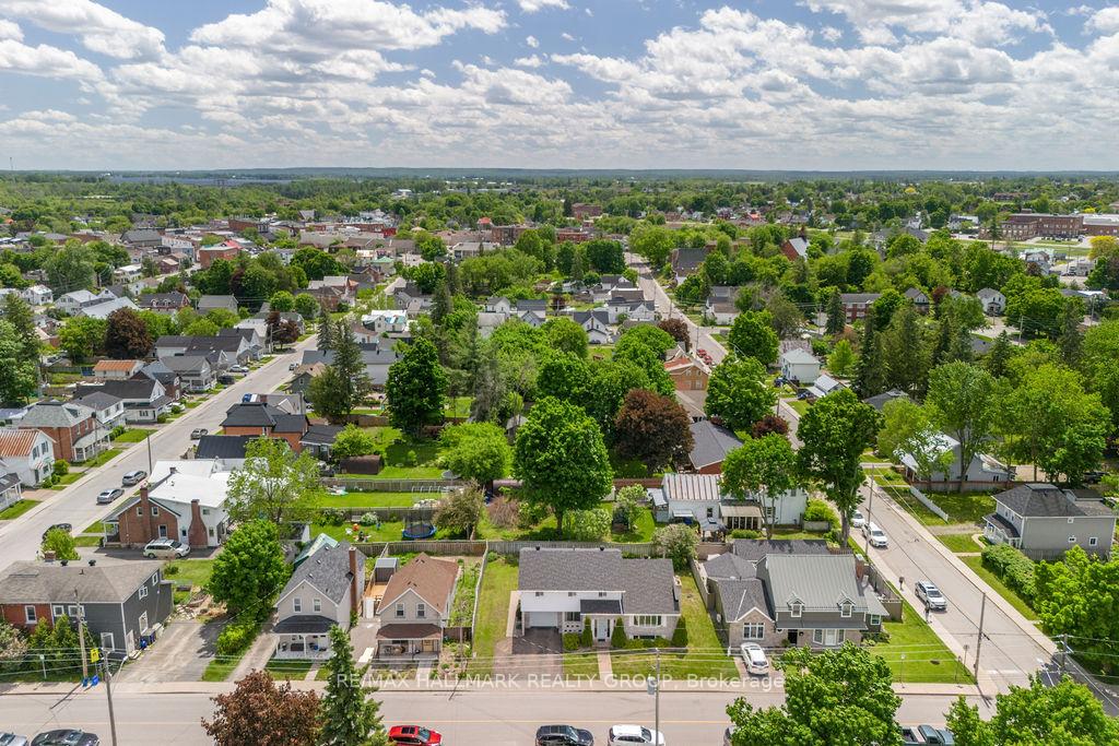 Photo 38 of 102 Ottawa Street, Arnprior — HOMEH