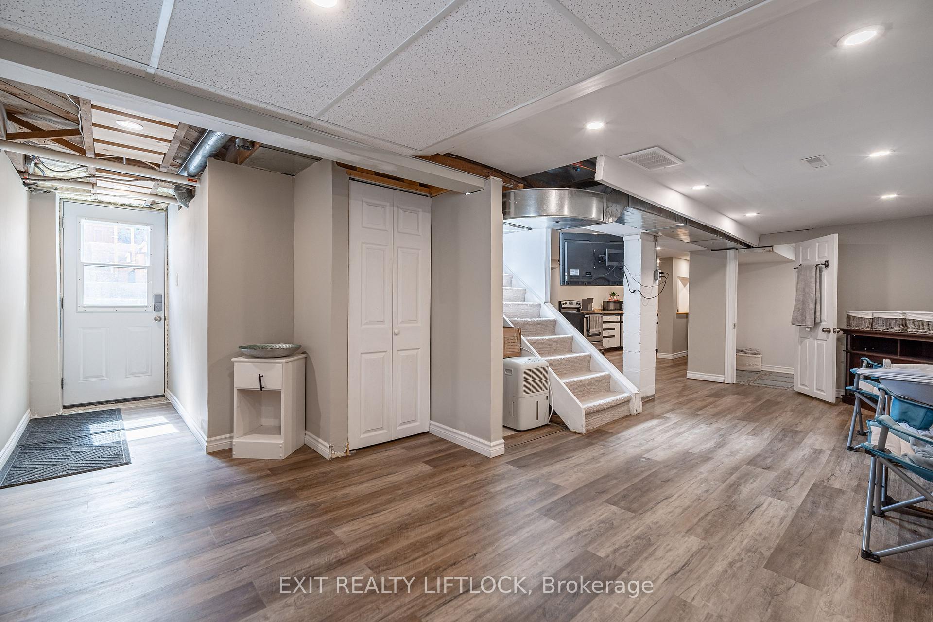 Photo 16 of 925 Ford Street, Peterborough, Otonabee Ward 1 — HOMEH