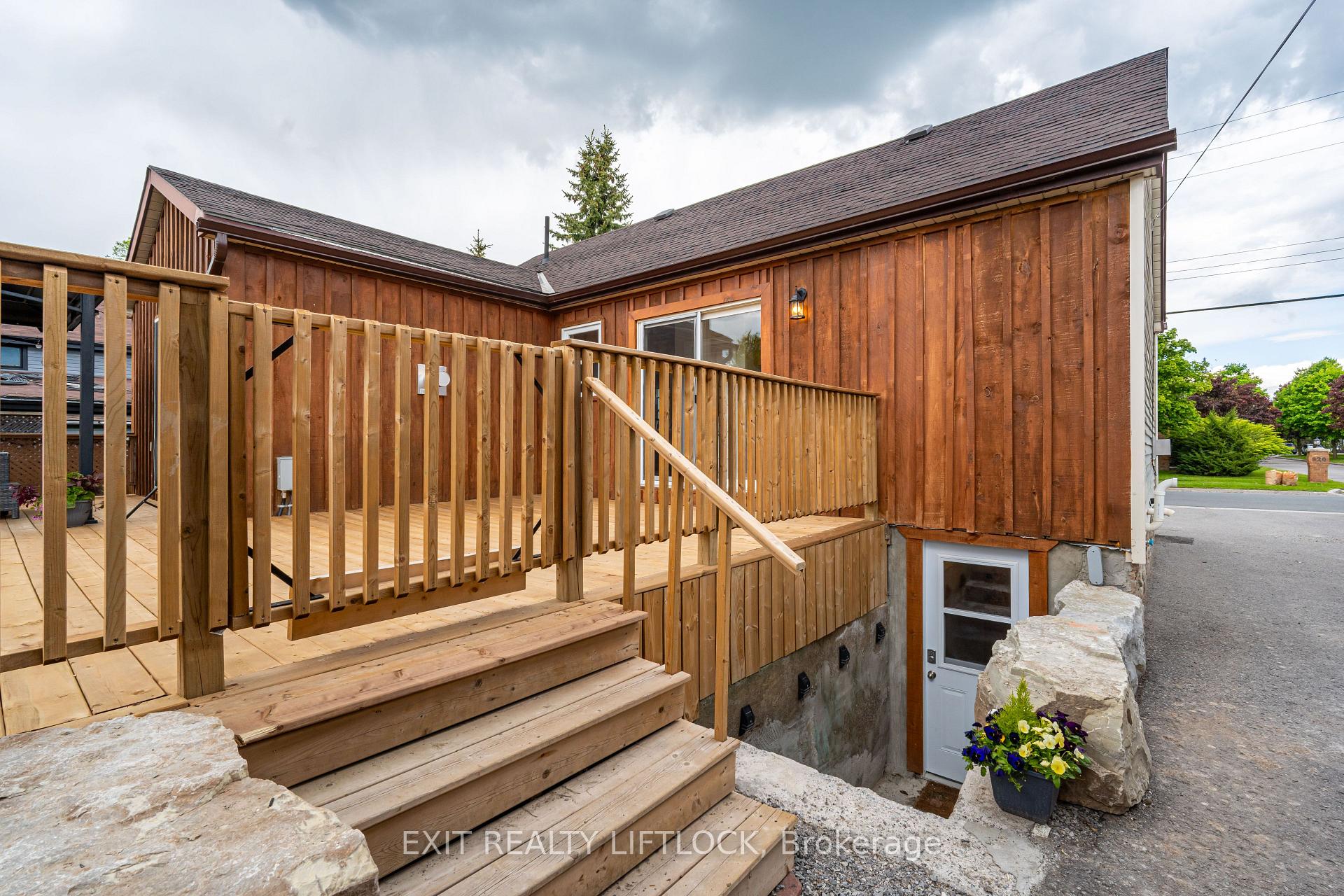 Photo 22 of 925 Ford Street, Peterborough, Otonabee Ward 1 — HOMEH