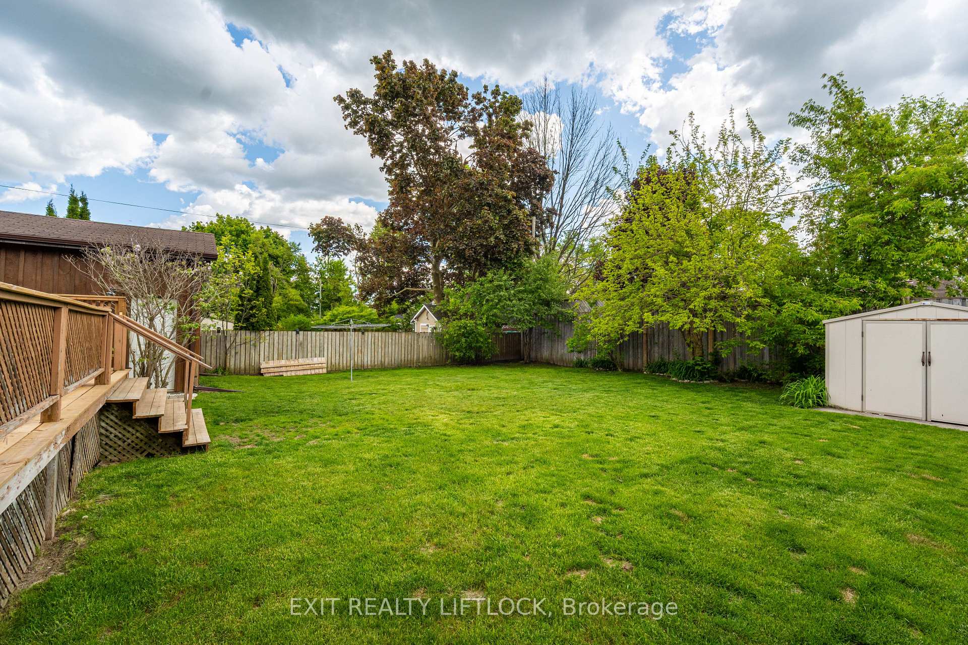 Photo 25 of 925 Ford Street, Peterborough, Otonabee Ward 1 — HOMEH