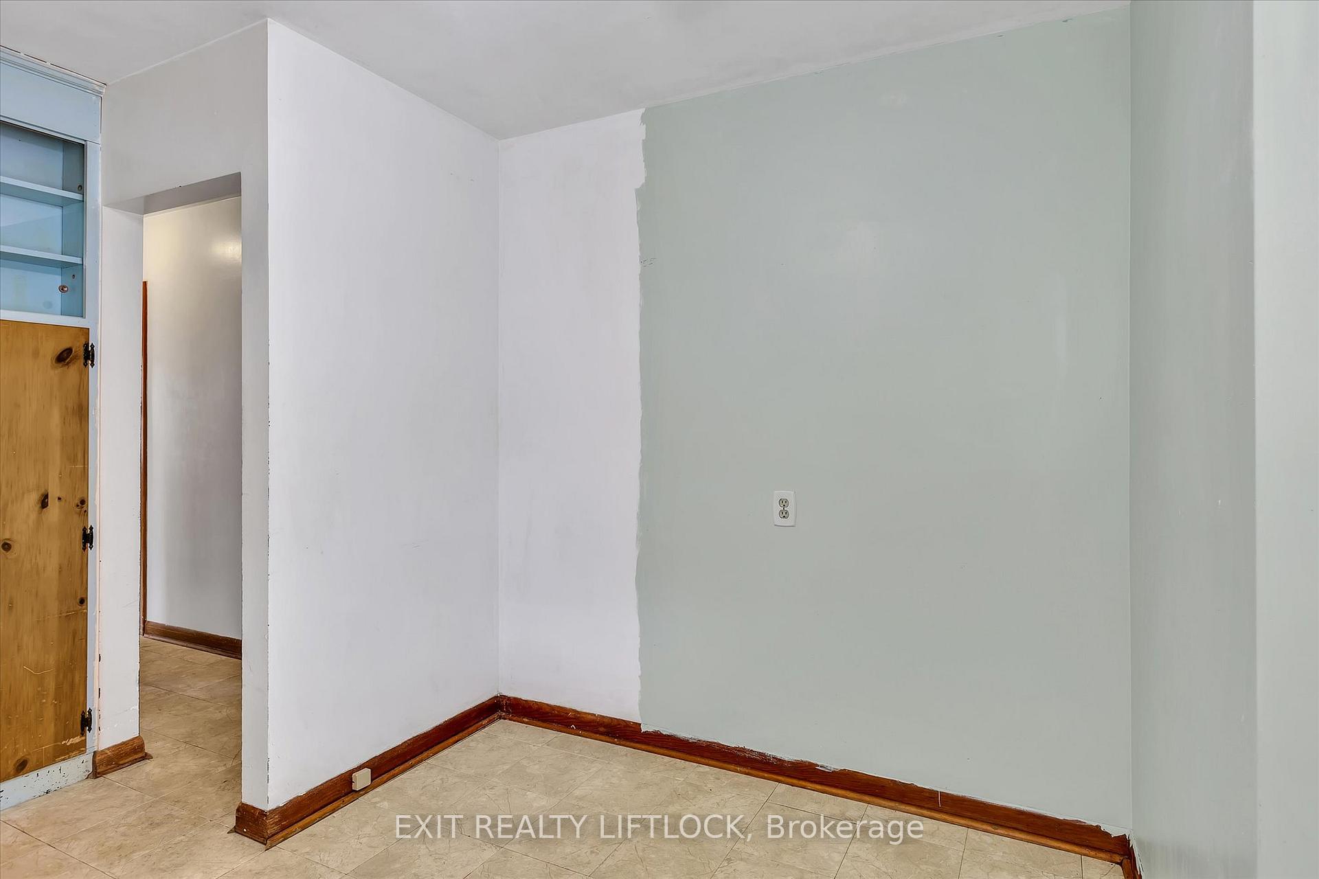 Photo 11 of 250 Bellevue Street, Peterborough, Northcrest Ward 5 — HOMEH