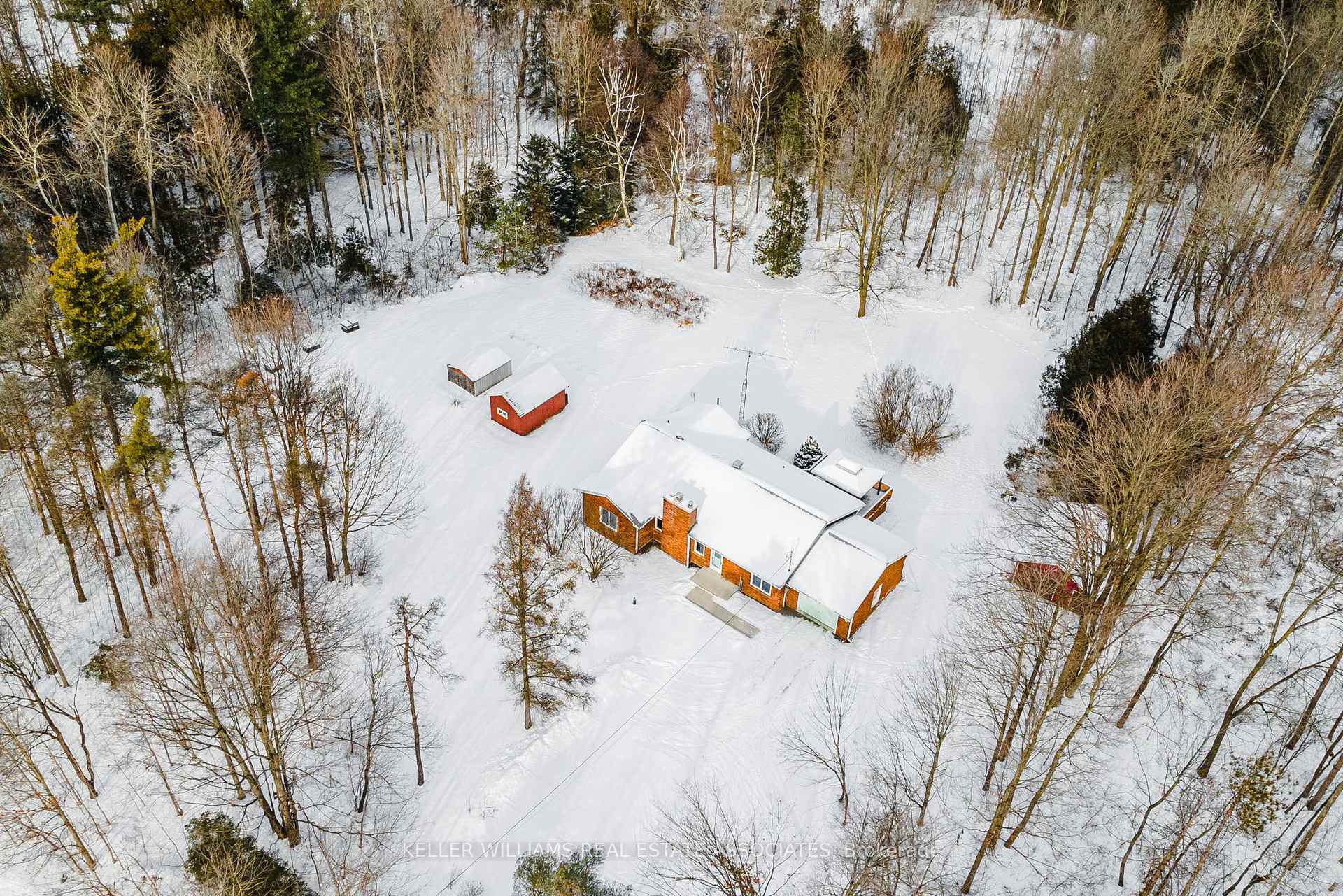 Photo 4 of 11065 Sixth Line Nassagaweya, Milton, Rural Nassagaweya — HOMEH