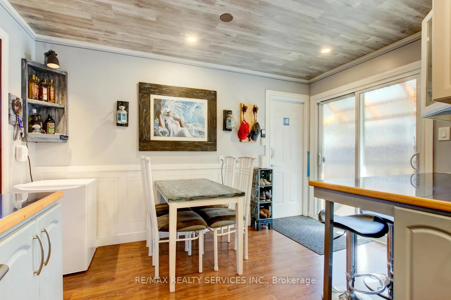 Photo 10 of 72 Sparklett Crescent, Brampton, Heart Lake East — HOMEH