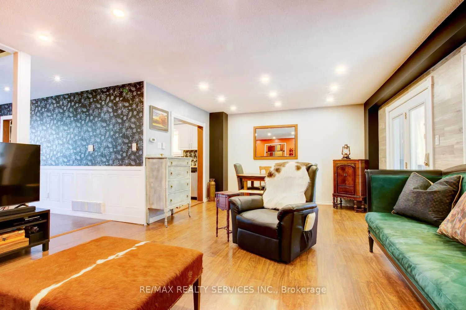 Photo 18 of 72 Sparklett Crescent, Brampton, Heart Lake East — HOMEH