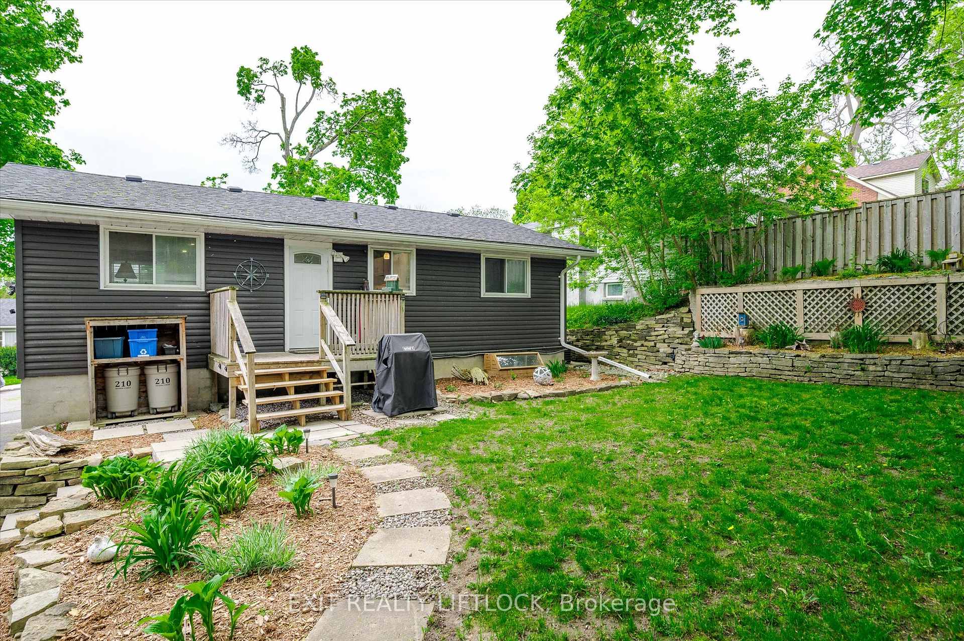 Photo 41 of 210 Antrim Street, Peterborough, Town Ward 3 — HOMEH