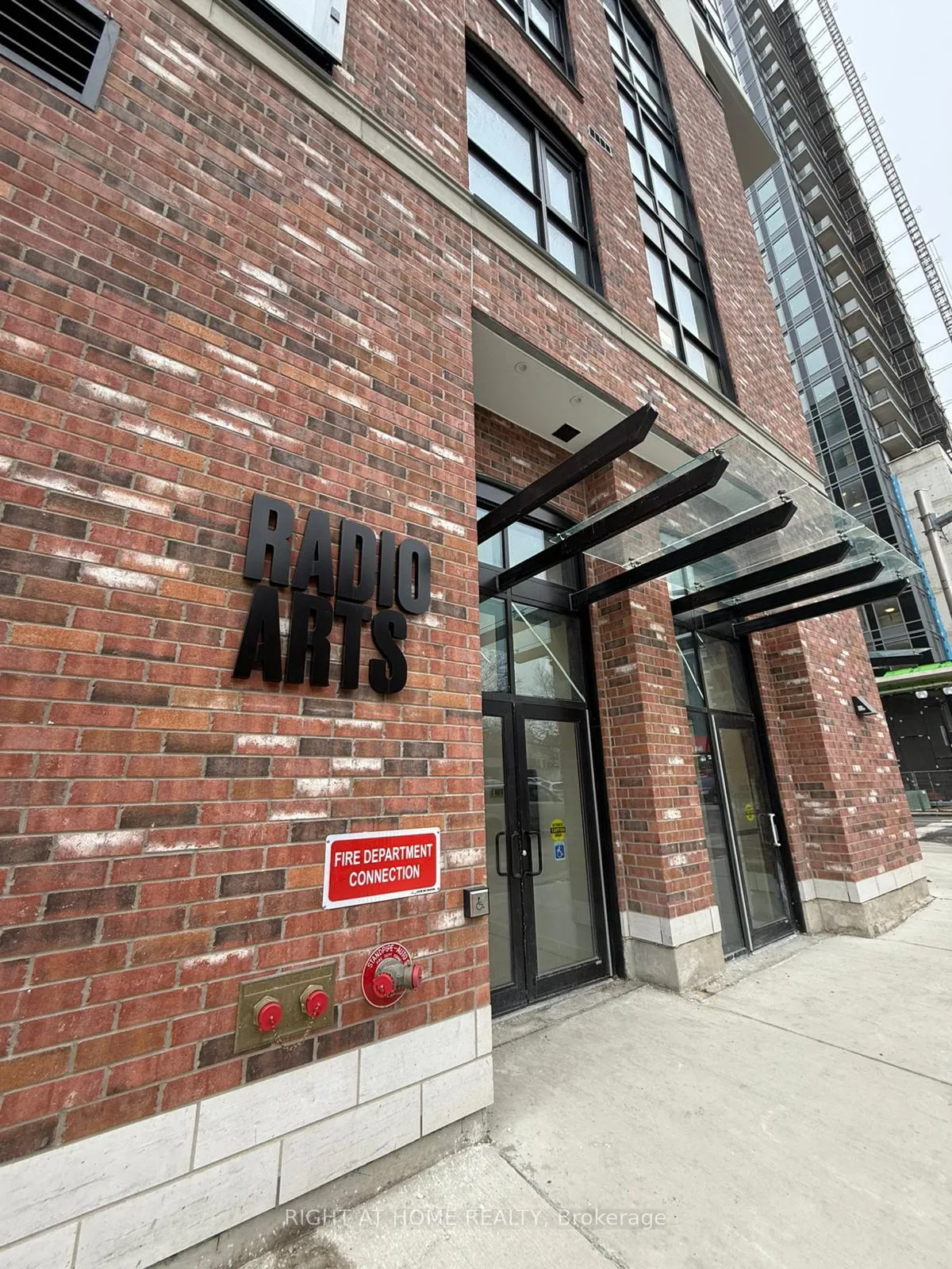 Photo 2 of Unit 710, 206 King Street W, Hamilton, Central — HOMEH