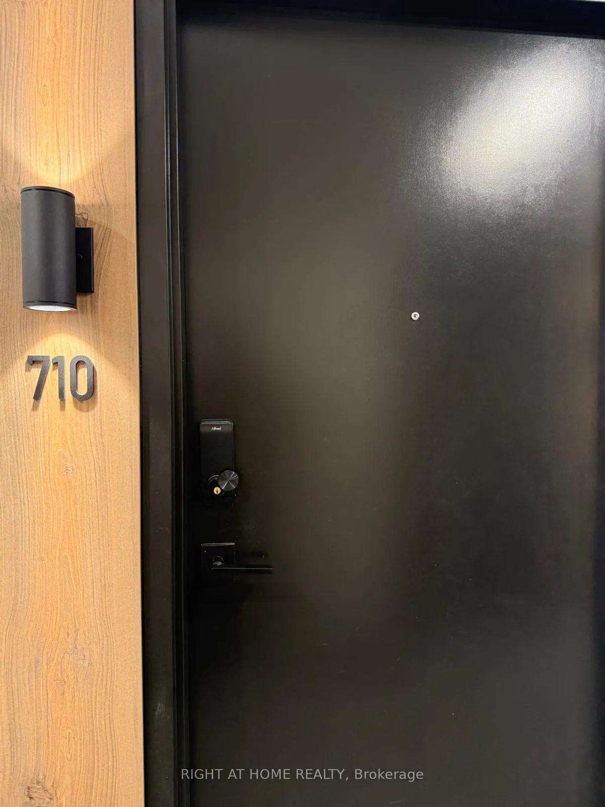Photo 3 of Unit 710, 206 King Street W, Hamilton, Central — HOMEH